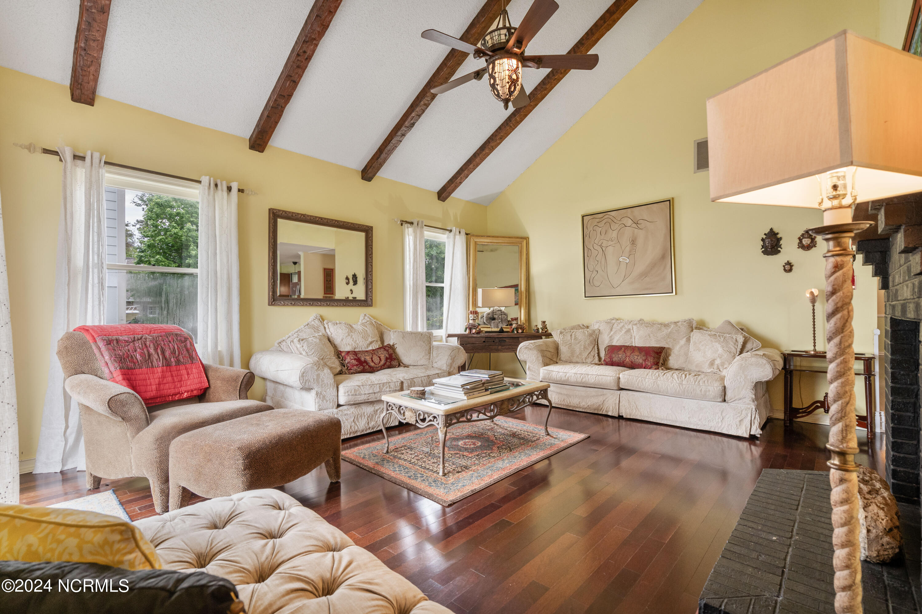 100560914 | Photo 31