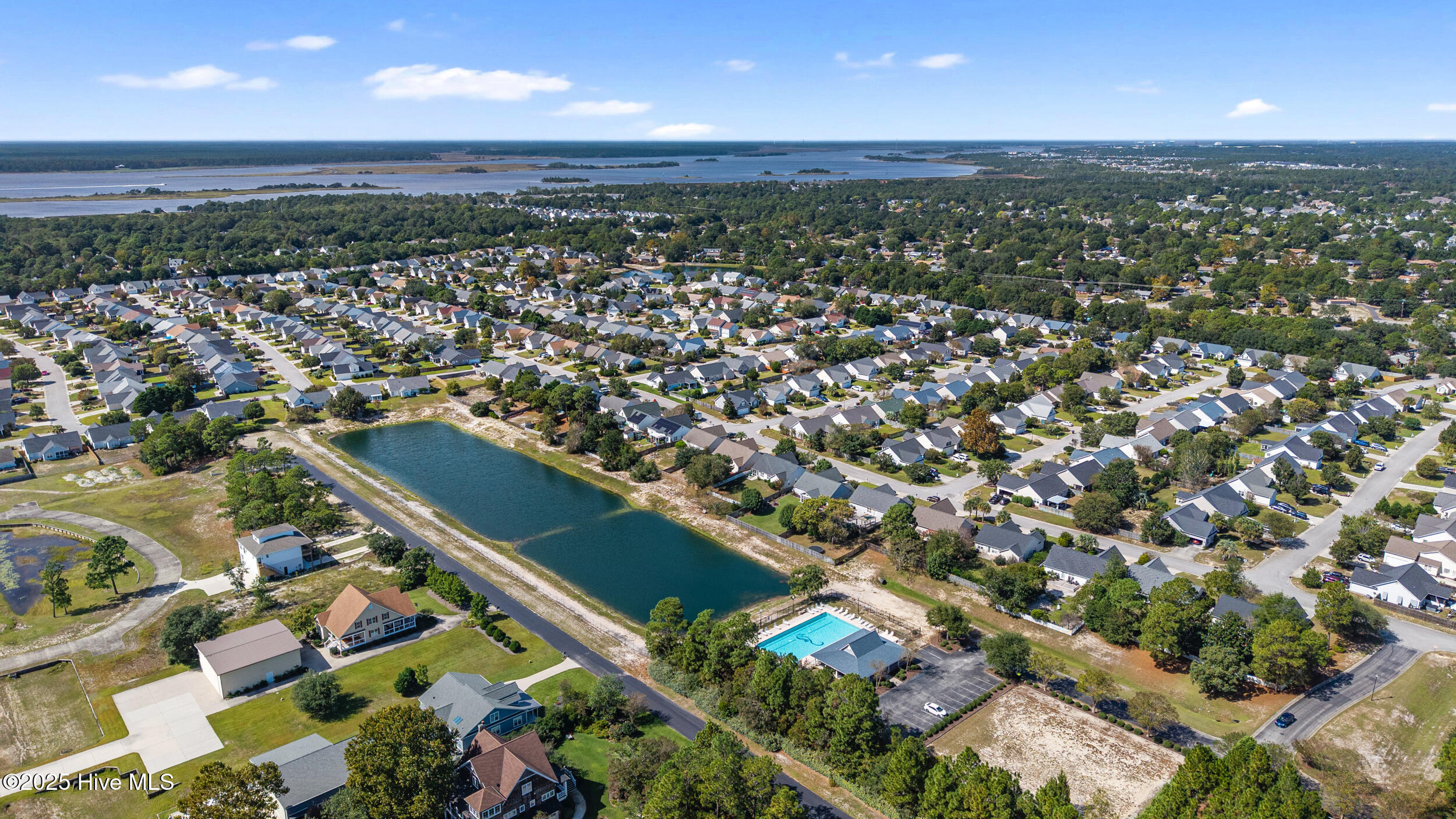 100539988 | Photo 43