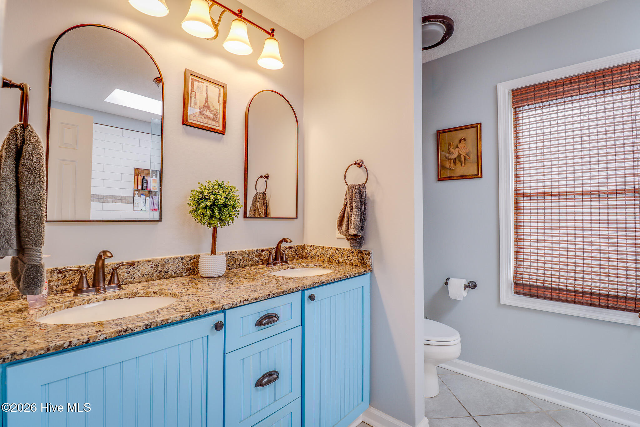 100559581 | Photo 17