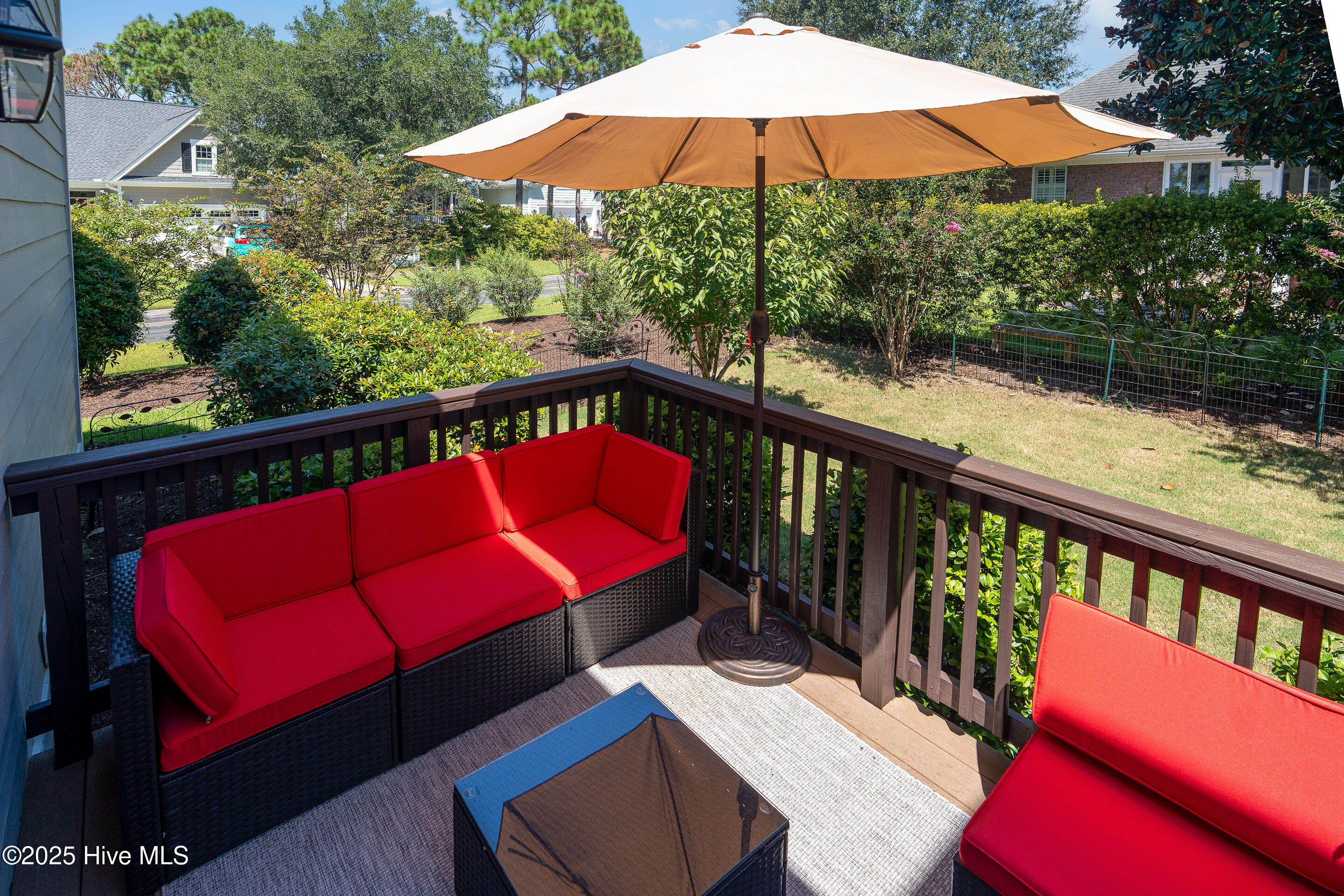 100528274 | Photo 46