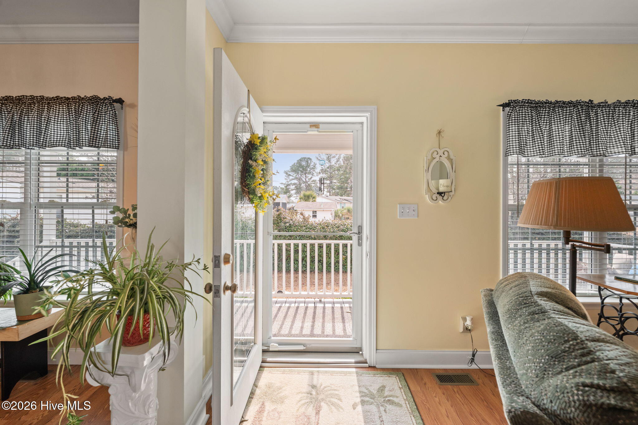 100555983 | Photo 12