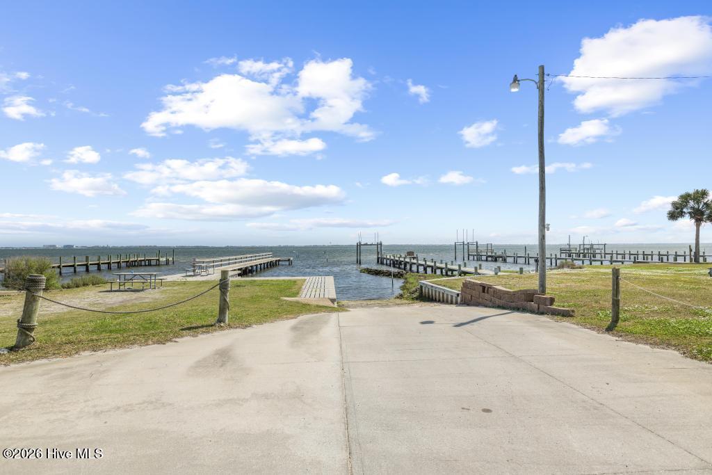 173 Salter Drive,Newport