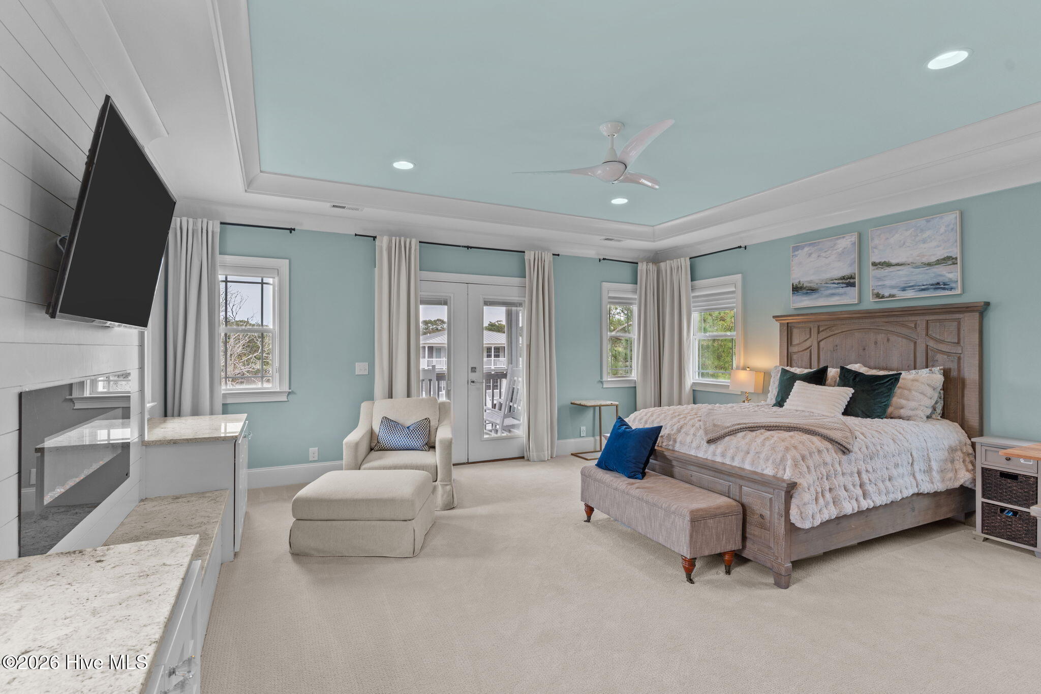 100557179 | Photo 15