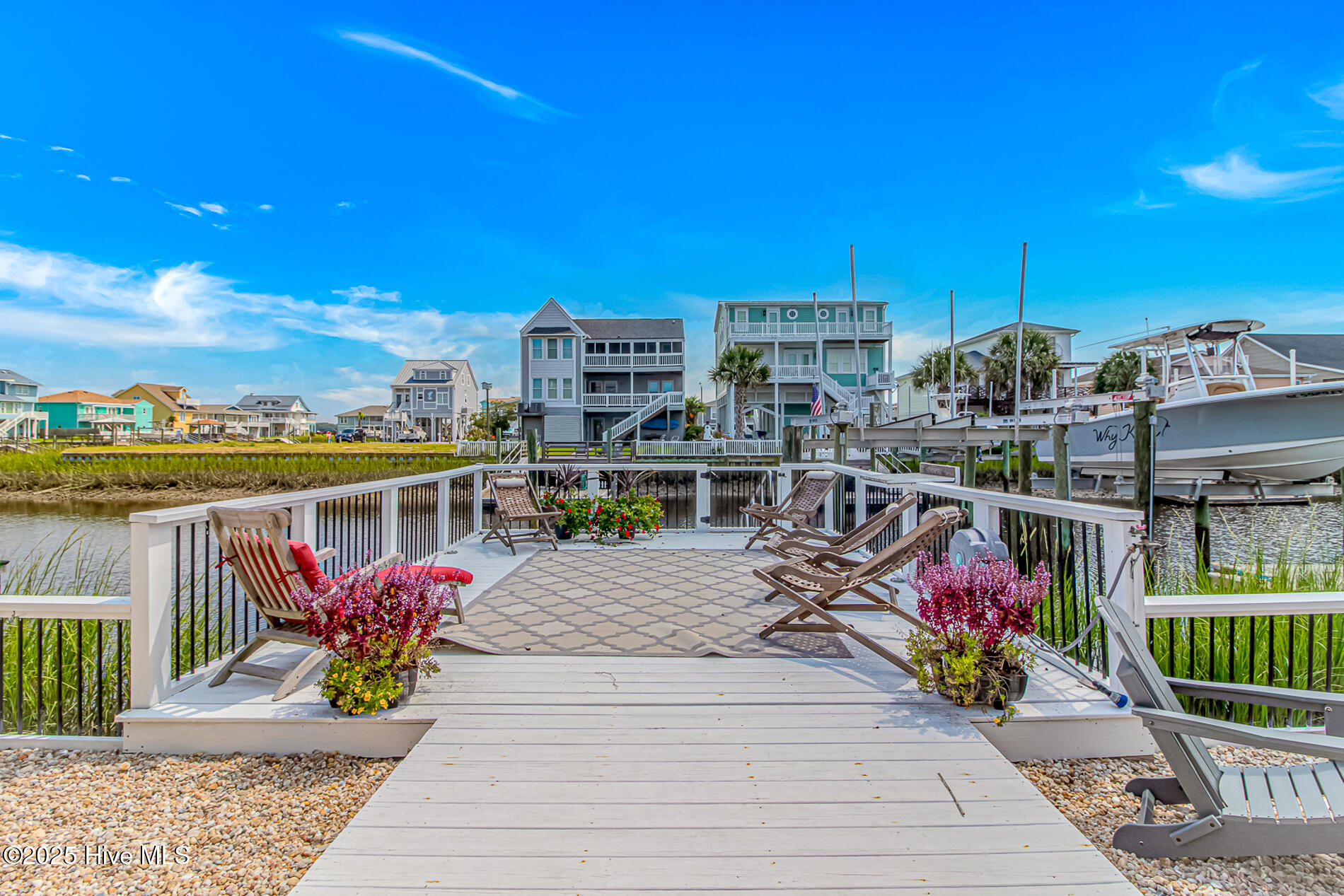 100547070 | Photo 35