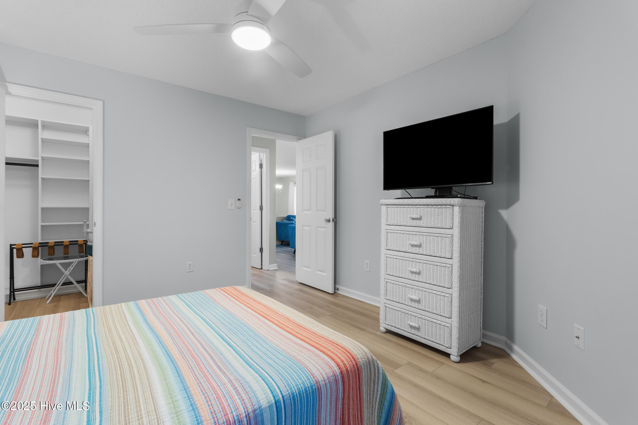 100557109 | Photo 13