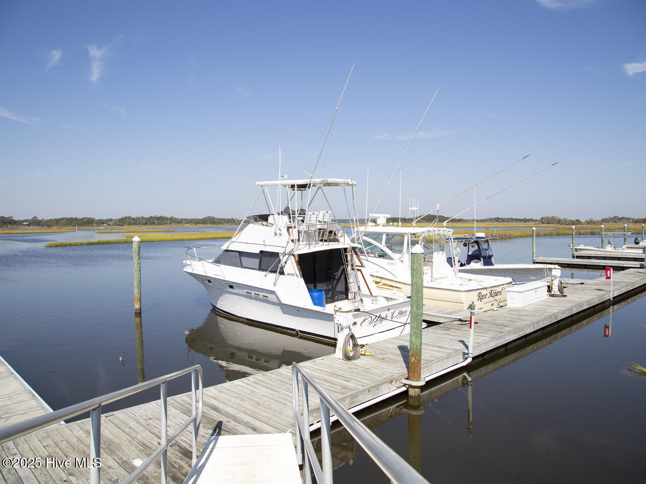 100541373 | Photo 47