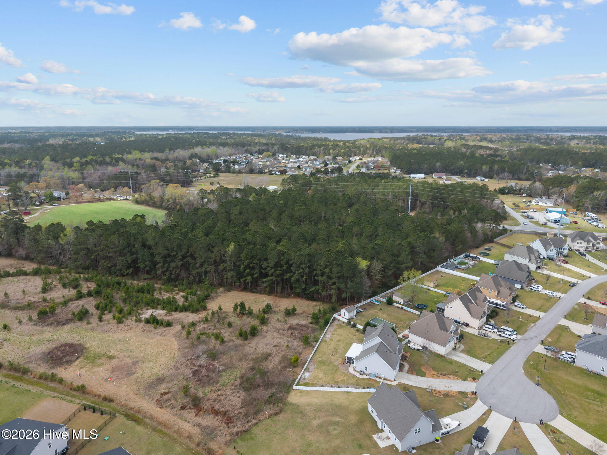 100563673 | Photo 14