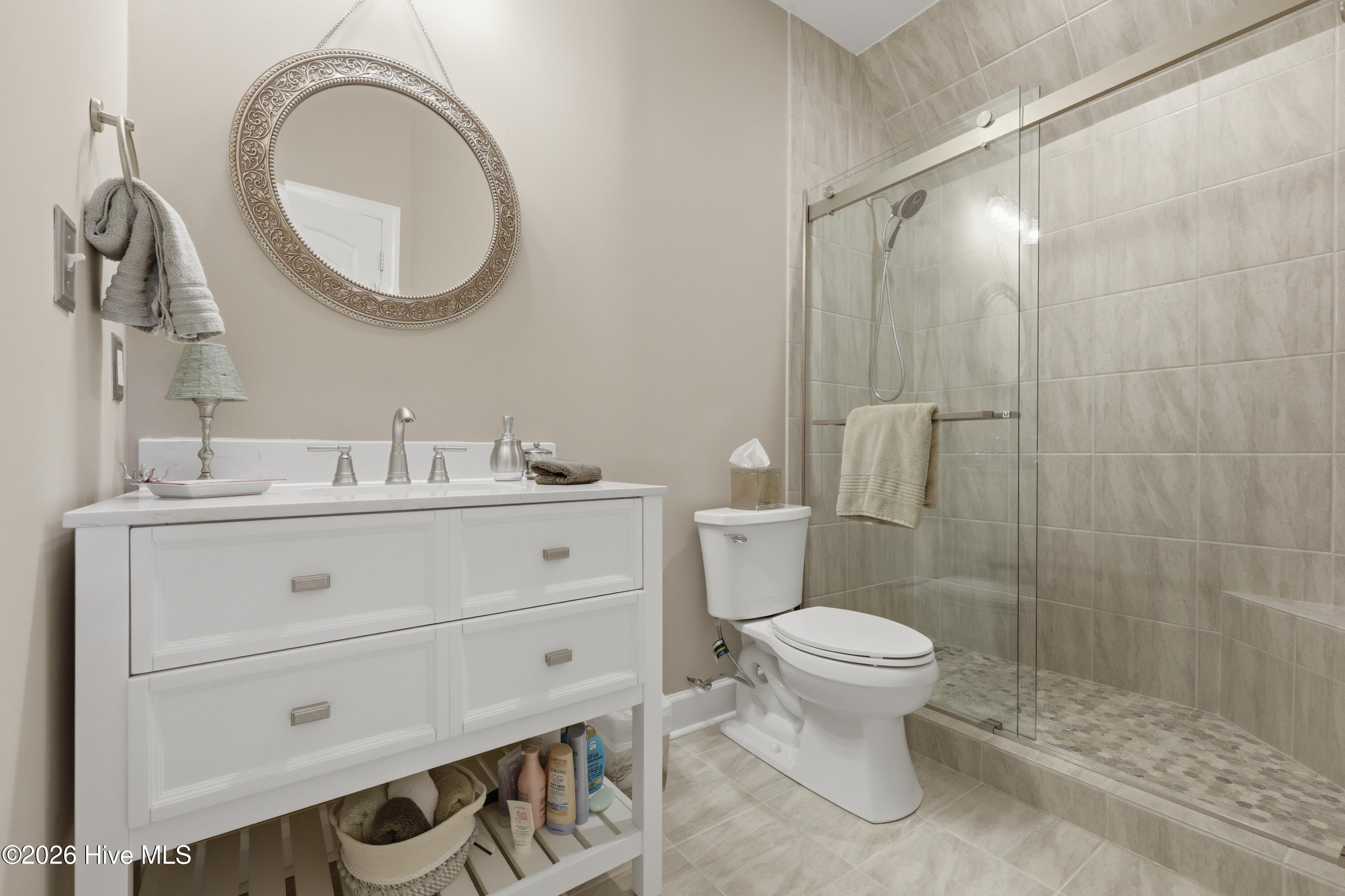 100560697 | Photo 61