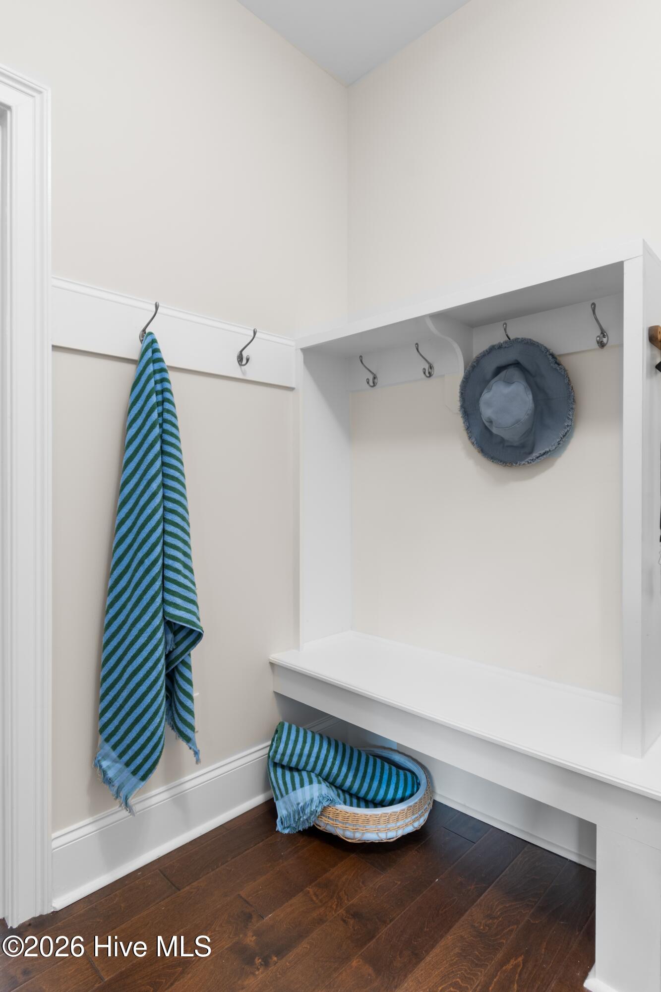 100556573 | Photo 43