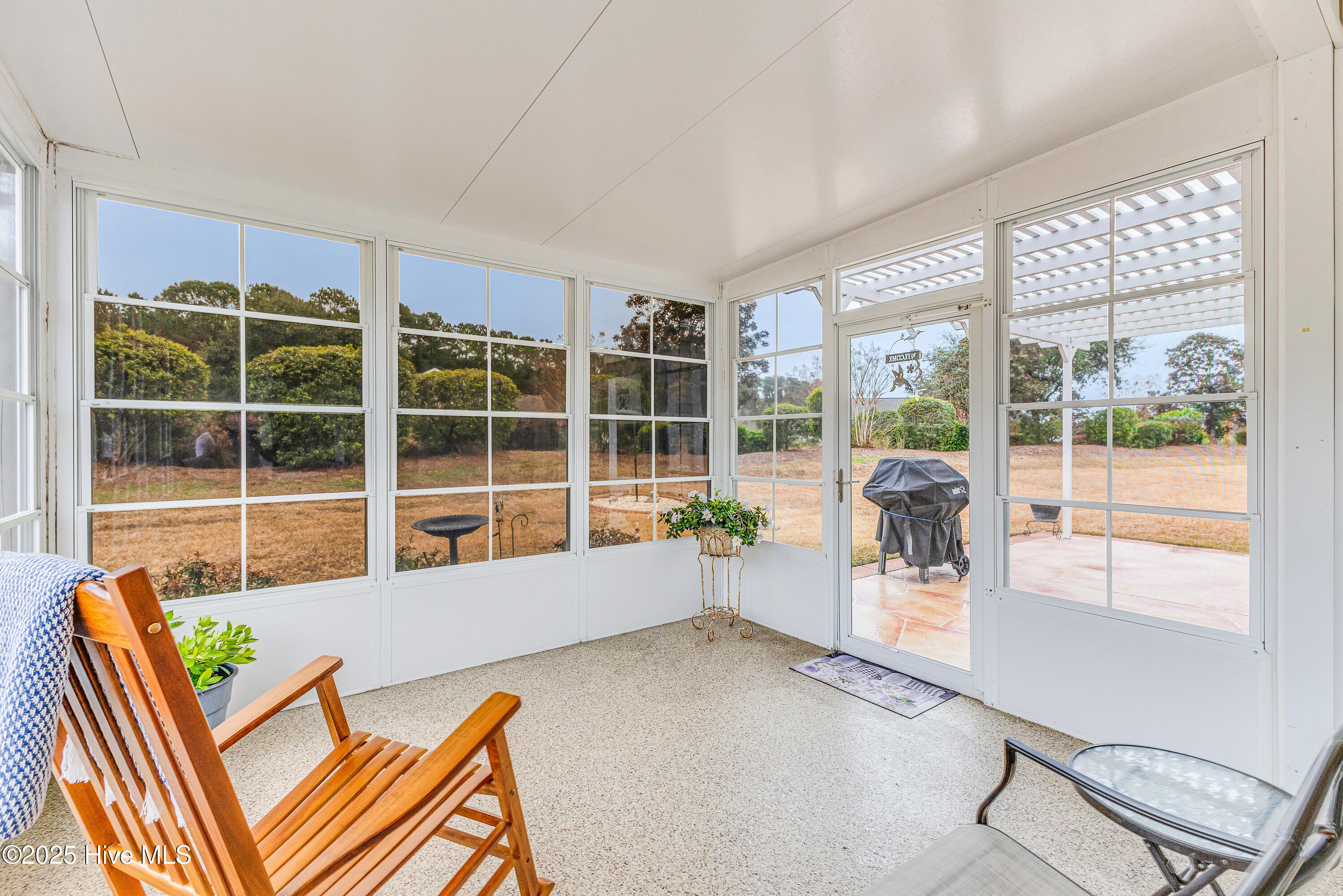 100547221 | Photo 34