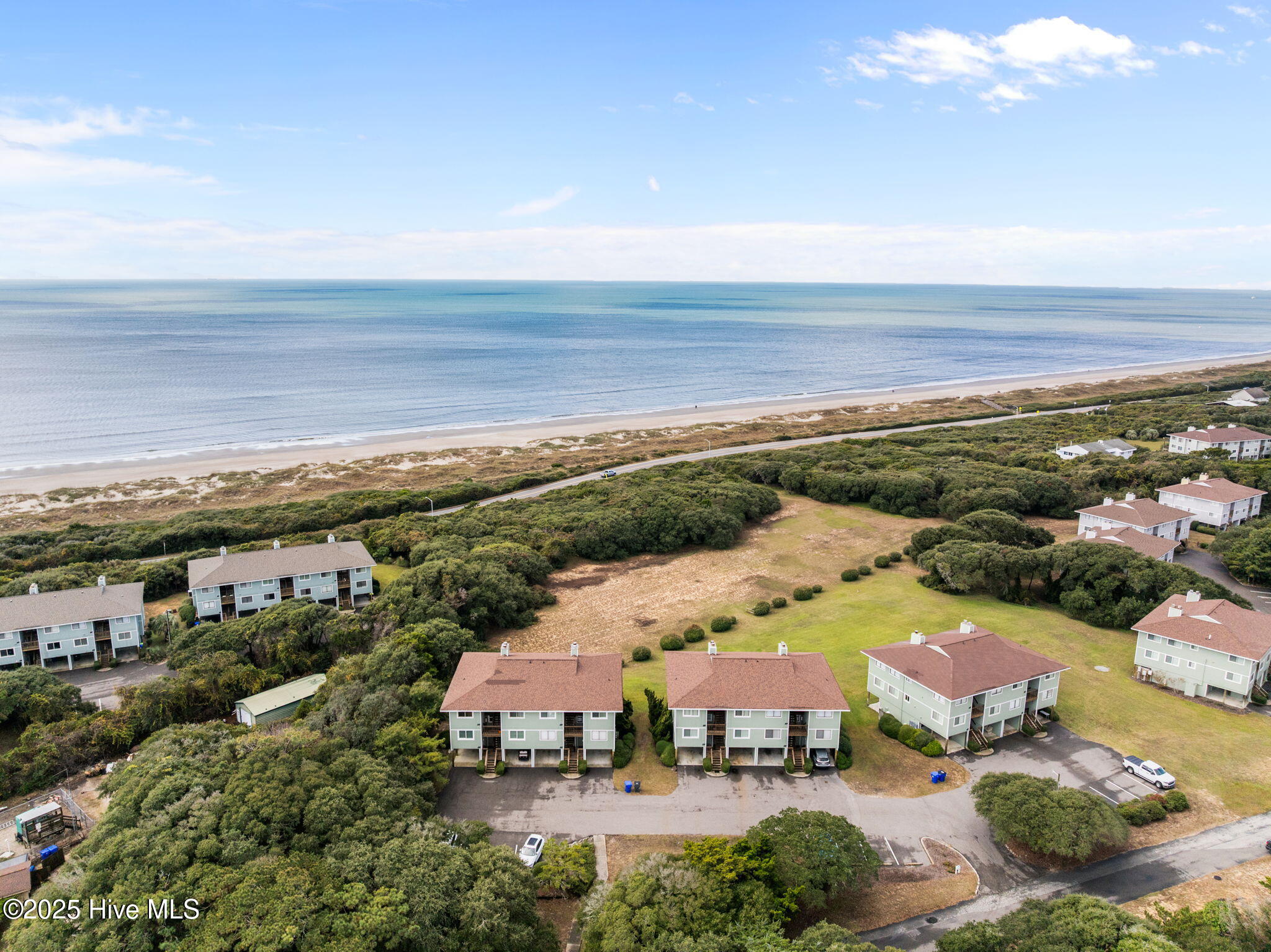 100539622 | Photo 42