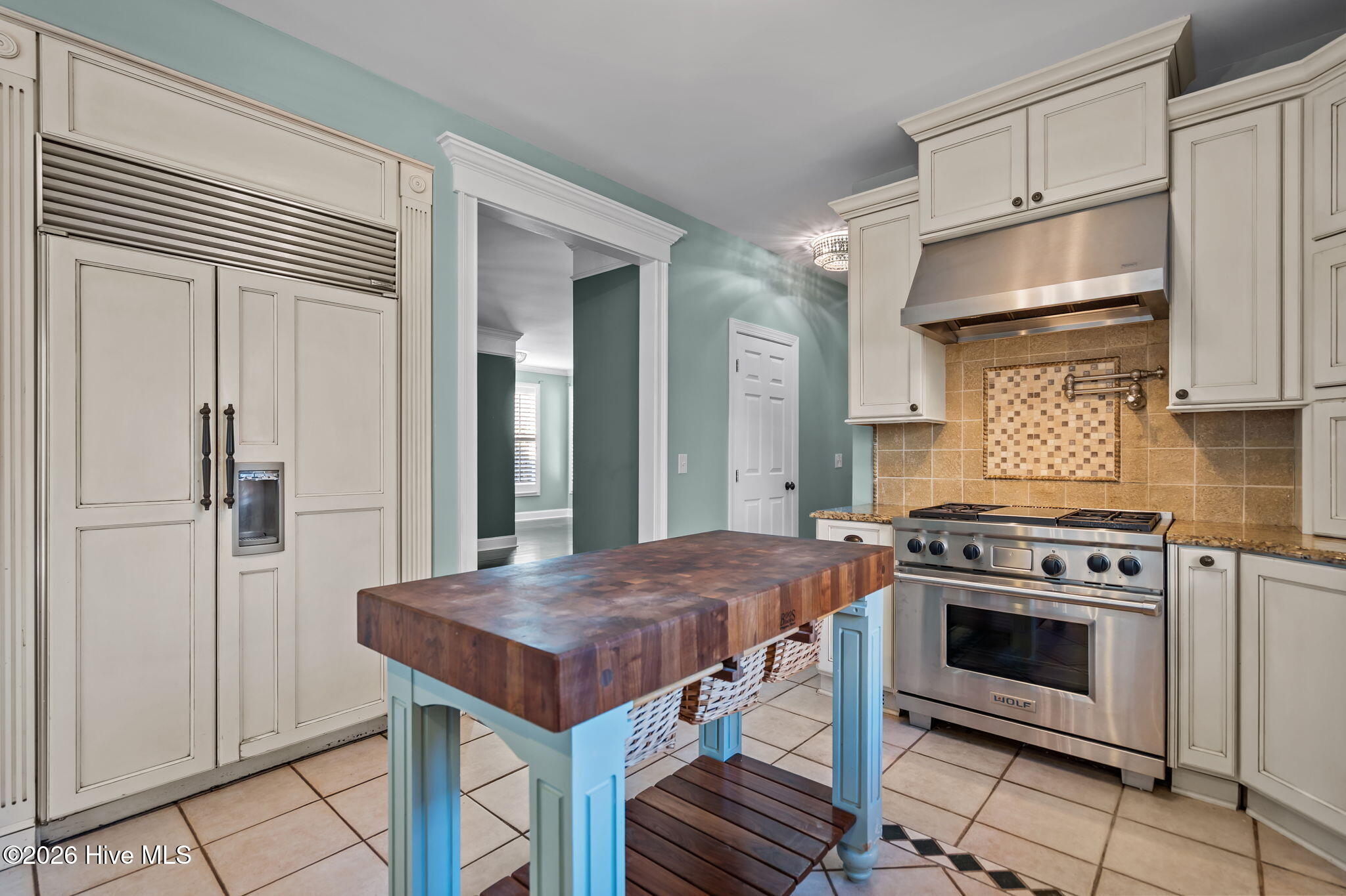 100565239 | Photo 18