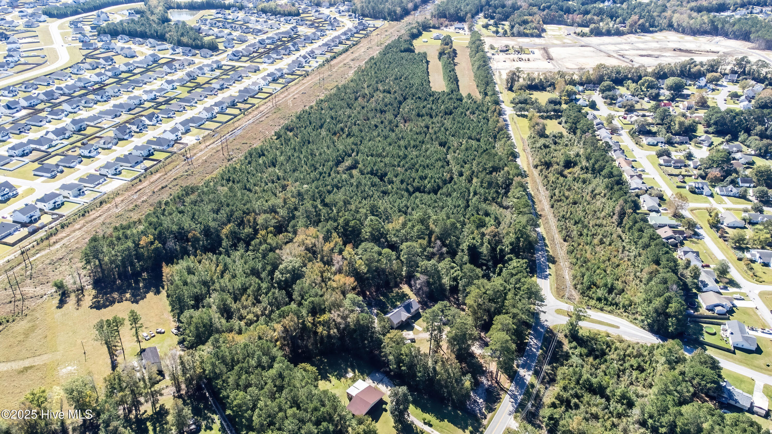 100202988 | Photo 15