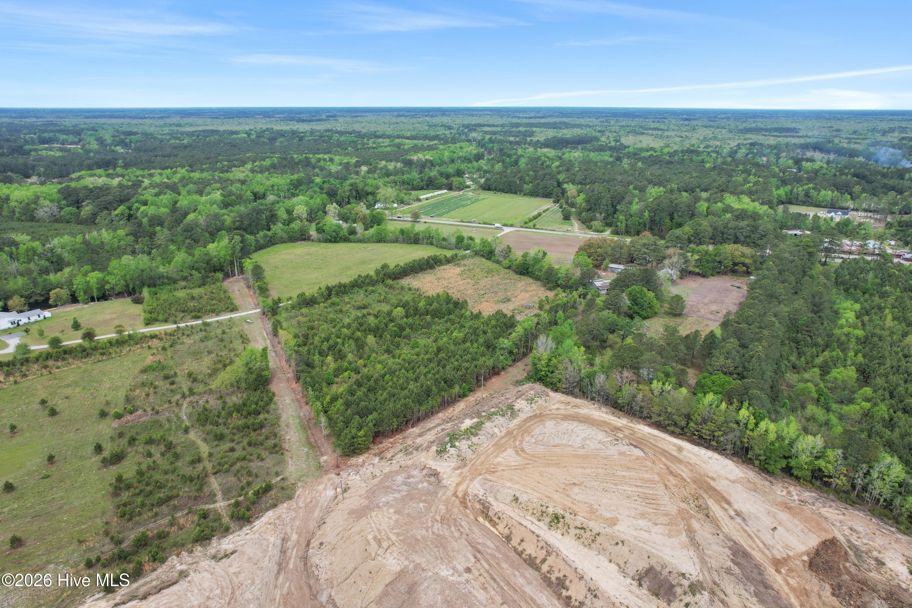 100567923 | Photo 14