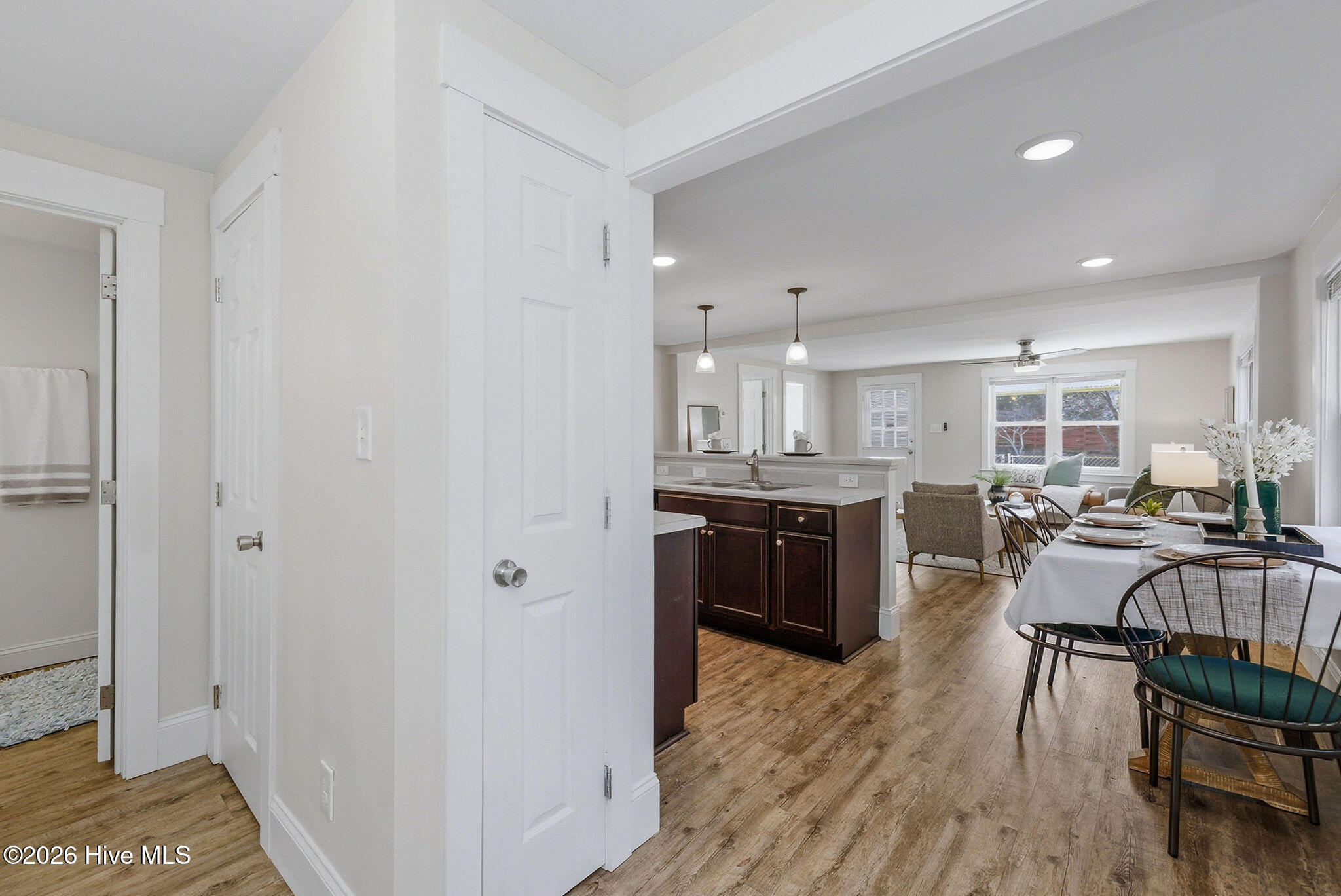 100555129 | Photo 24