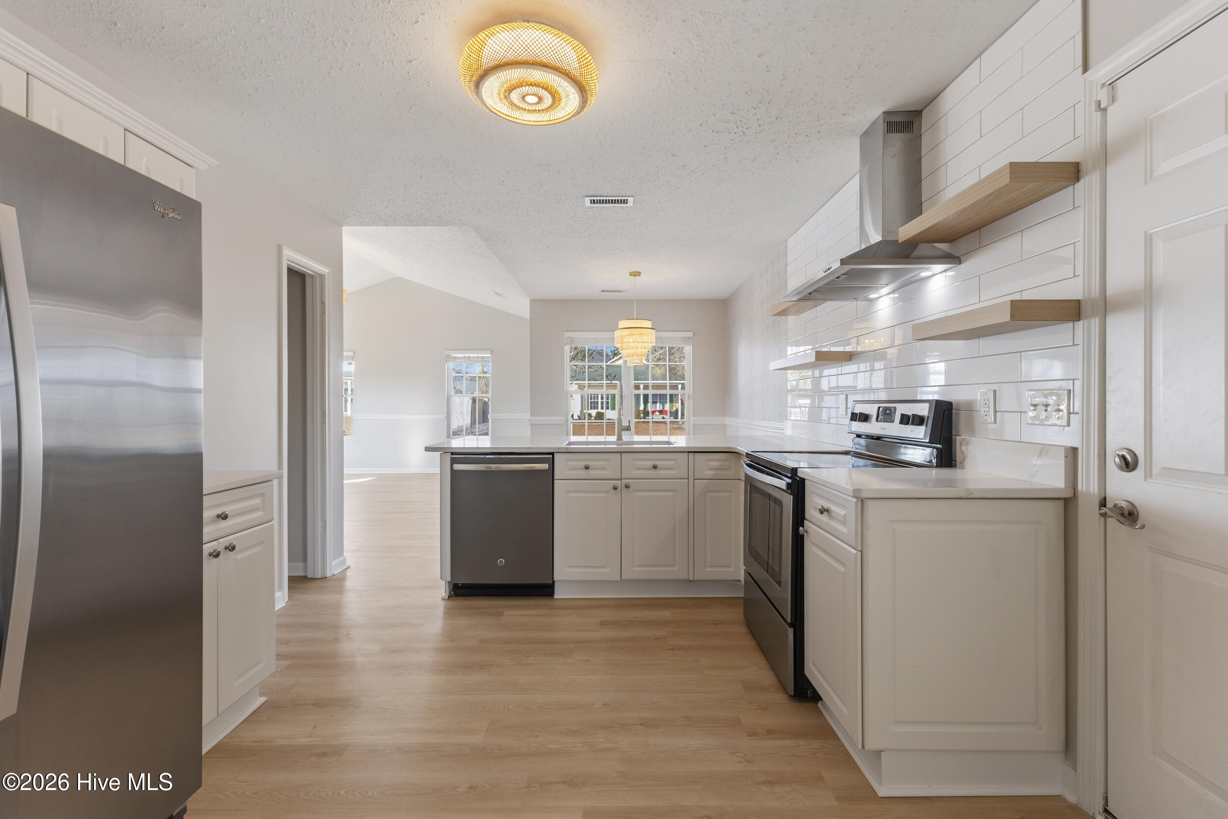 100553456 | Photo 19