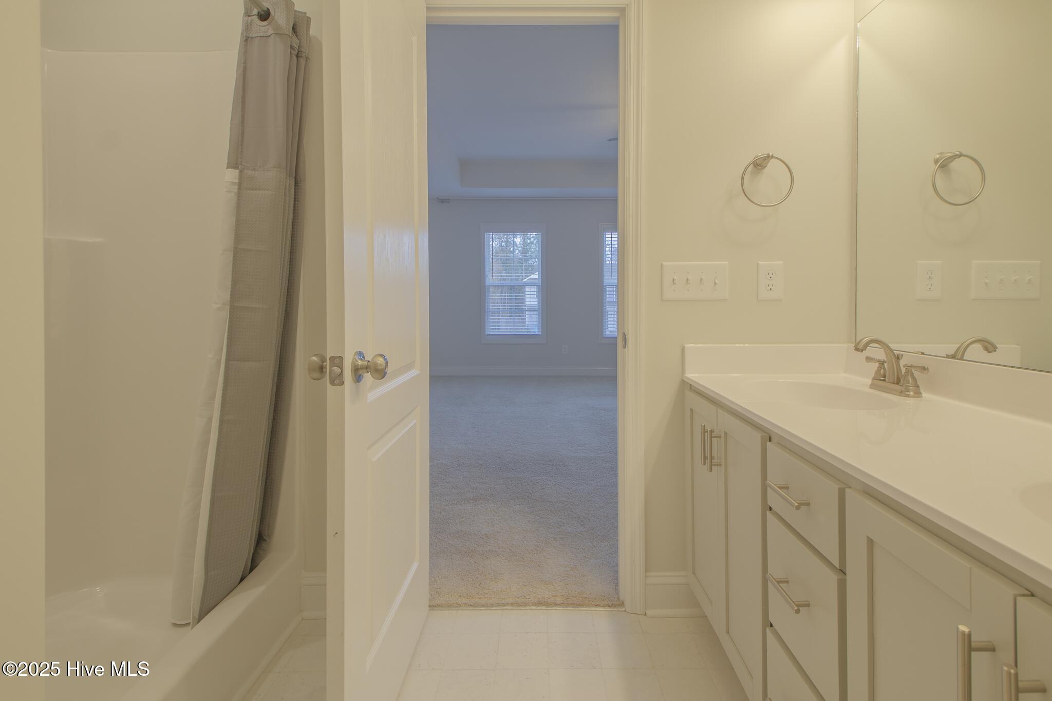 100543314 | Photo 19