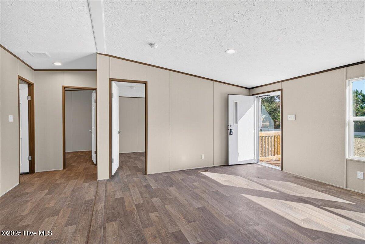 100544292 | Photo 19