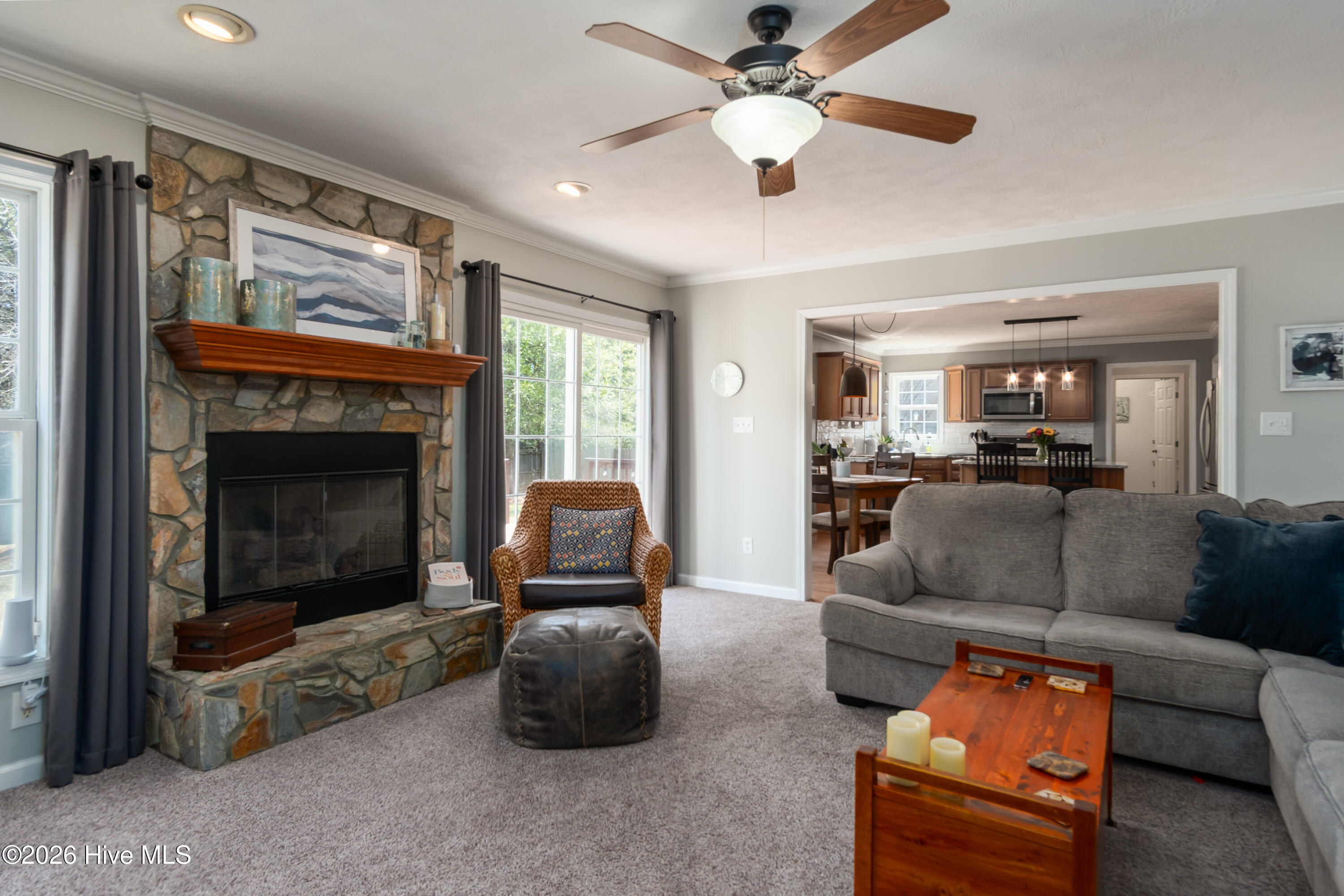 100569797 | Photo 28