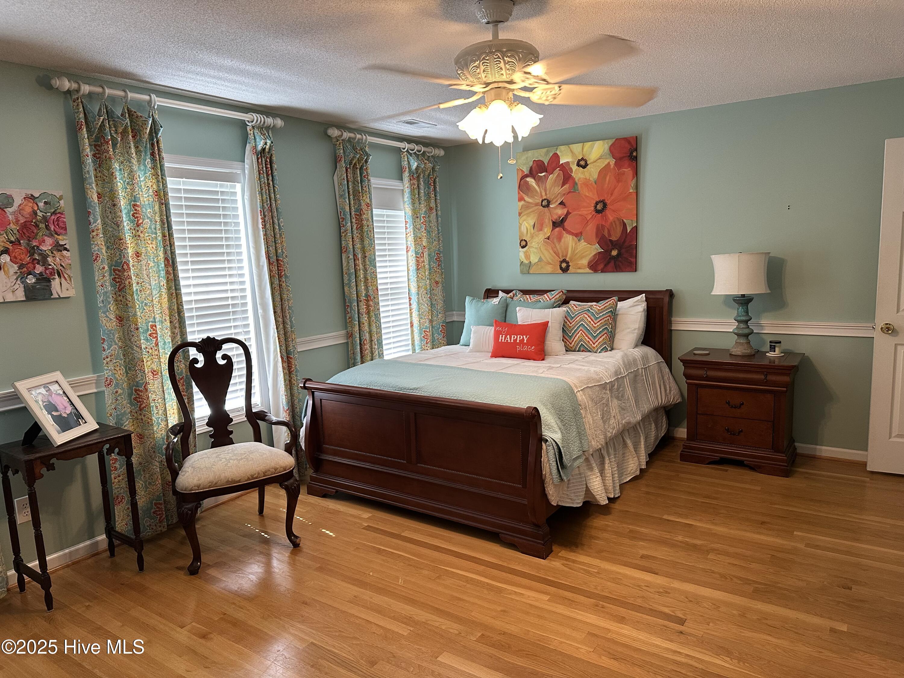 100514130 | Photo 101