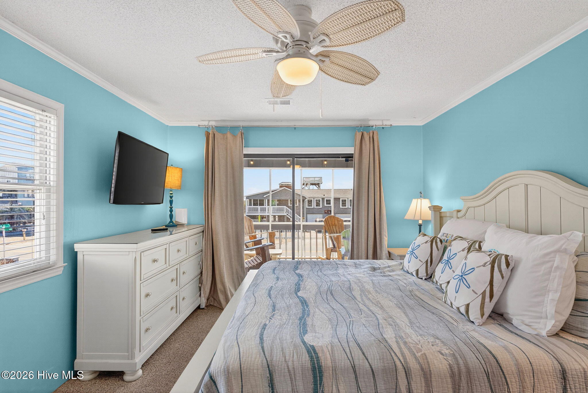 100554629 | Photo 21