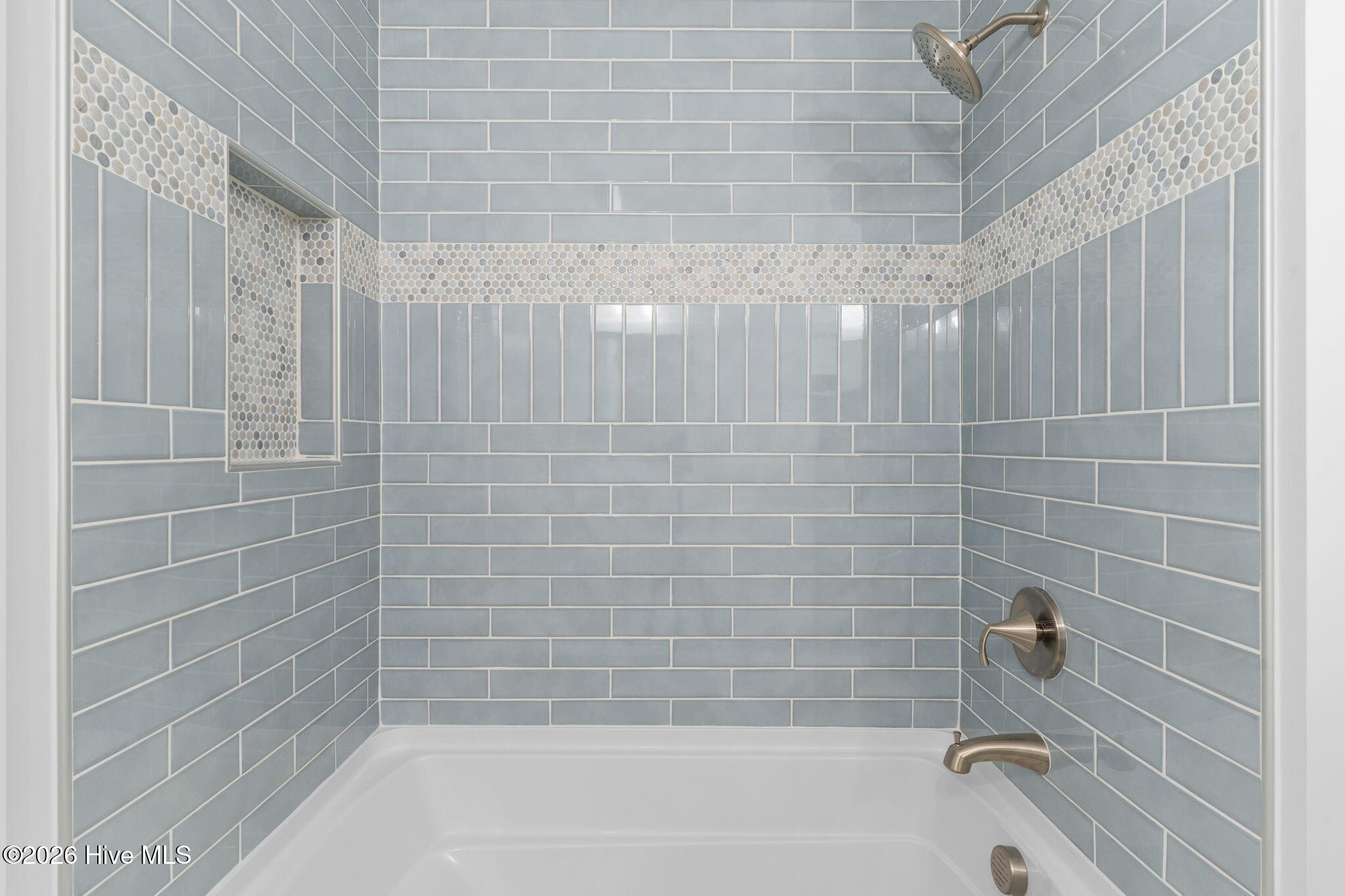 100527921 | Photo 30