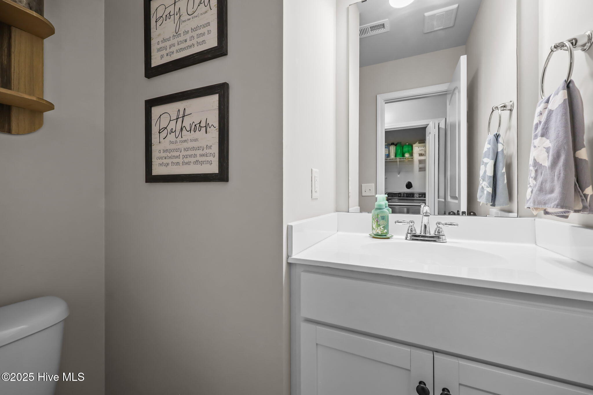 100525463 | Photo 15