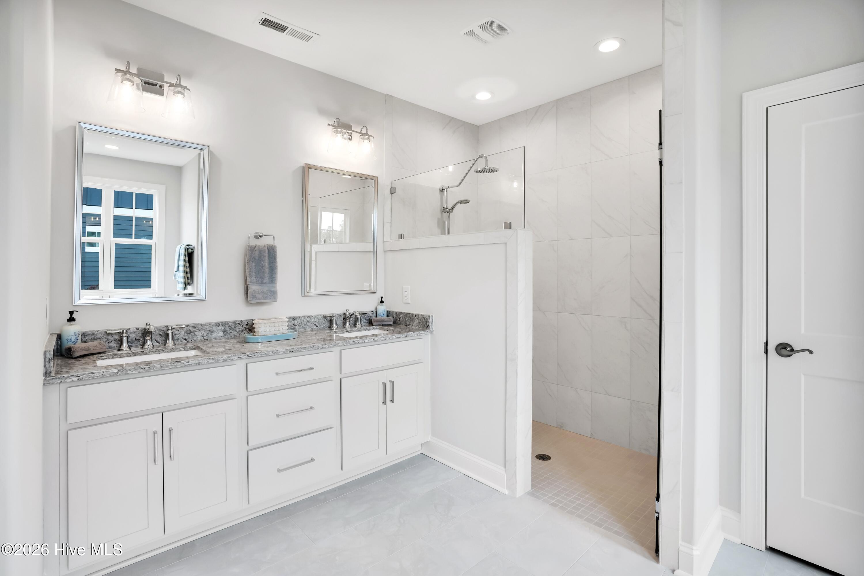 7374 Foxbriar Drive, Leland, NC, 28451