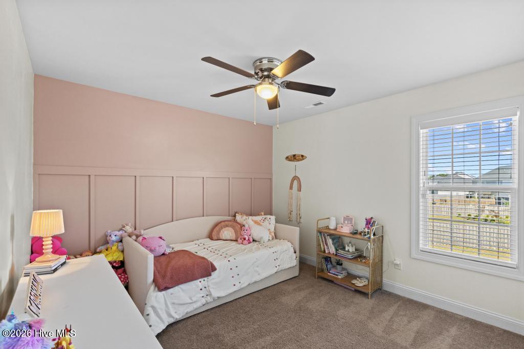 100562207 | Photo 33