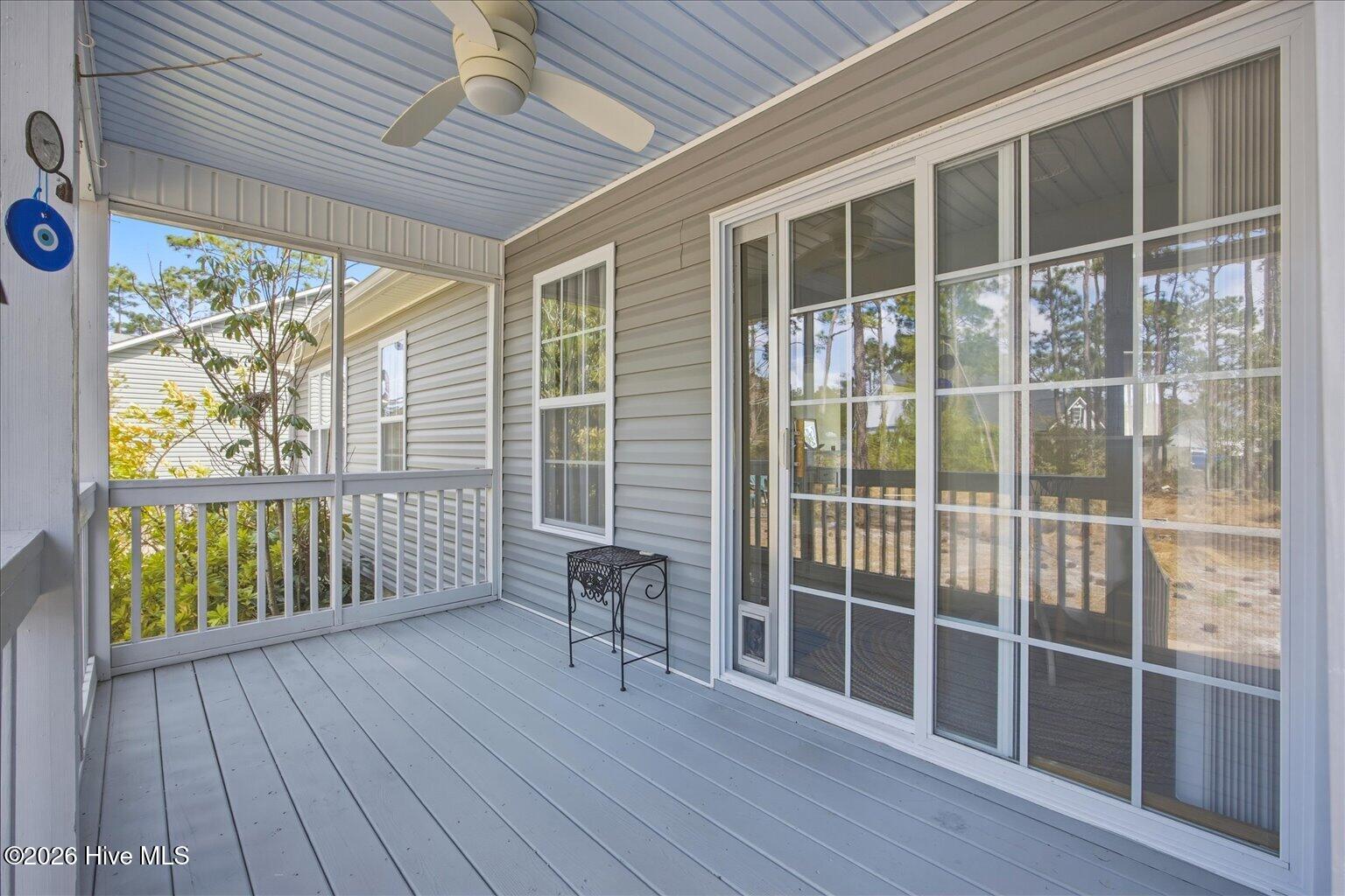 100558817 | Photo 37