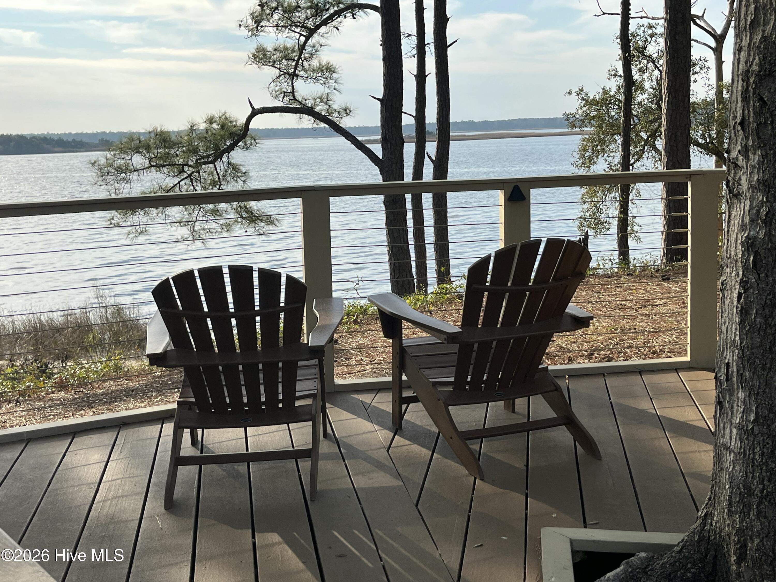 100554120 | Photo 90