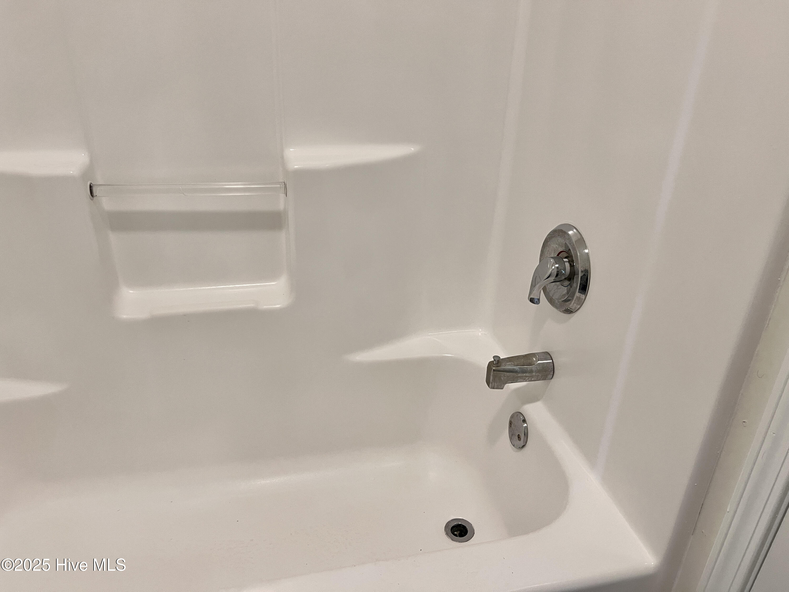 100535017 | Photo 15