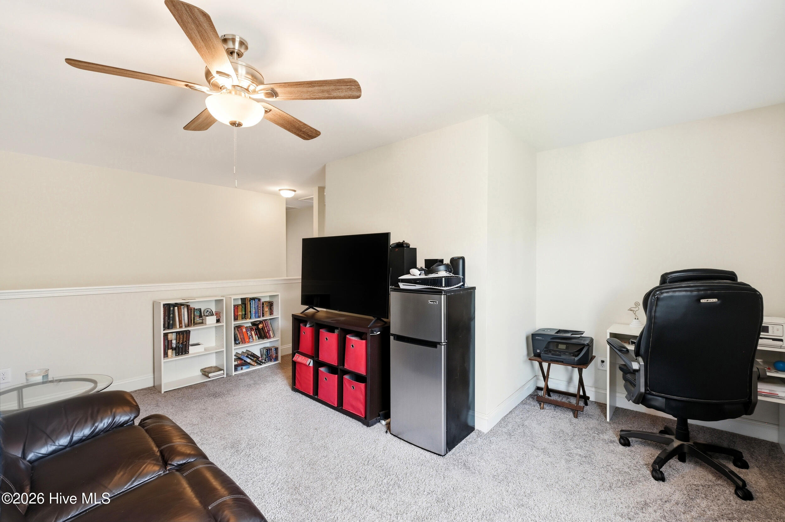 100567137 | Photo 32