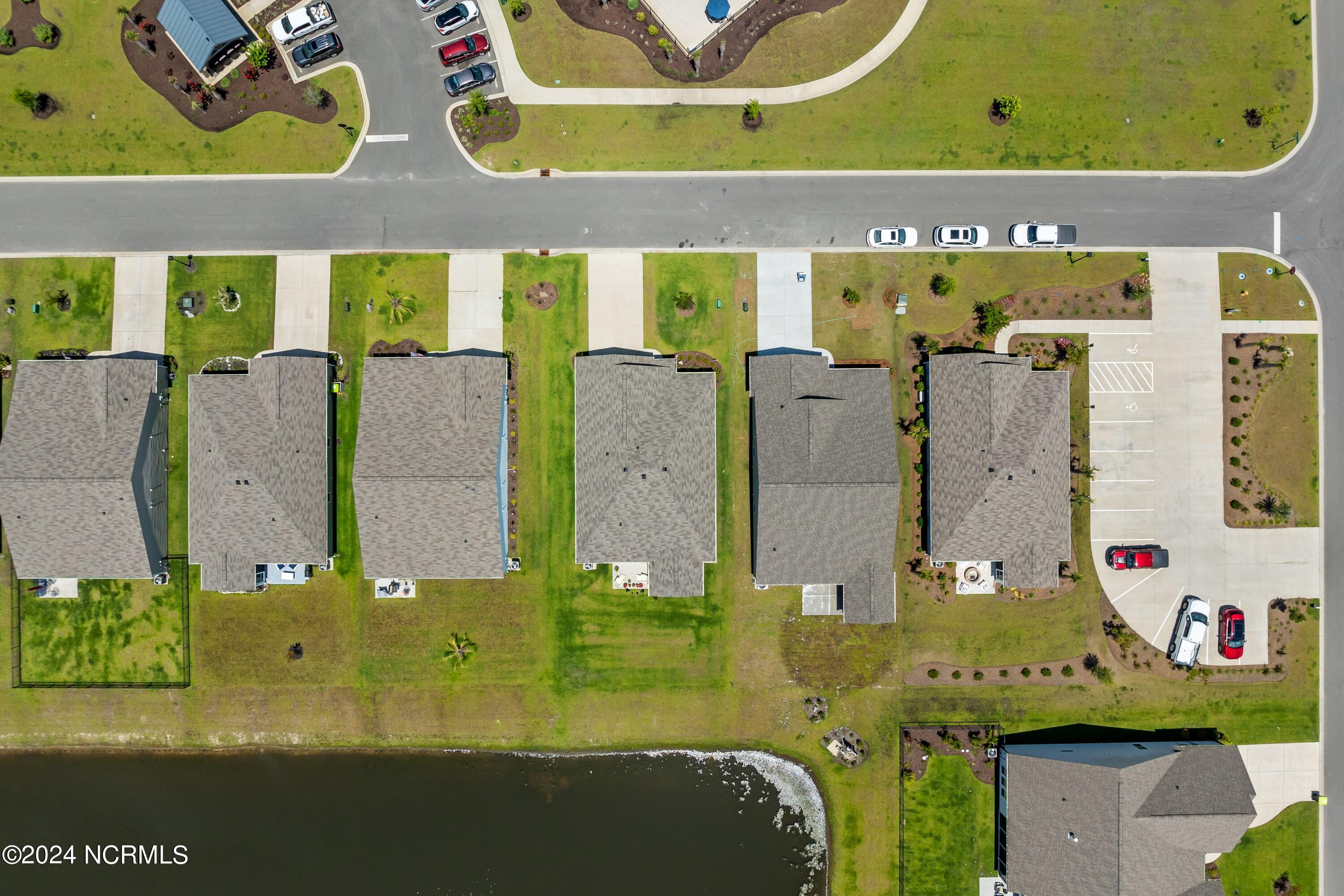 100536699 | Photo 25