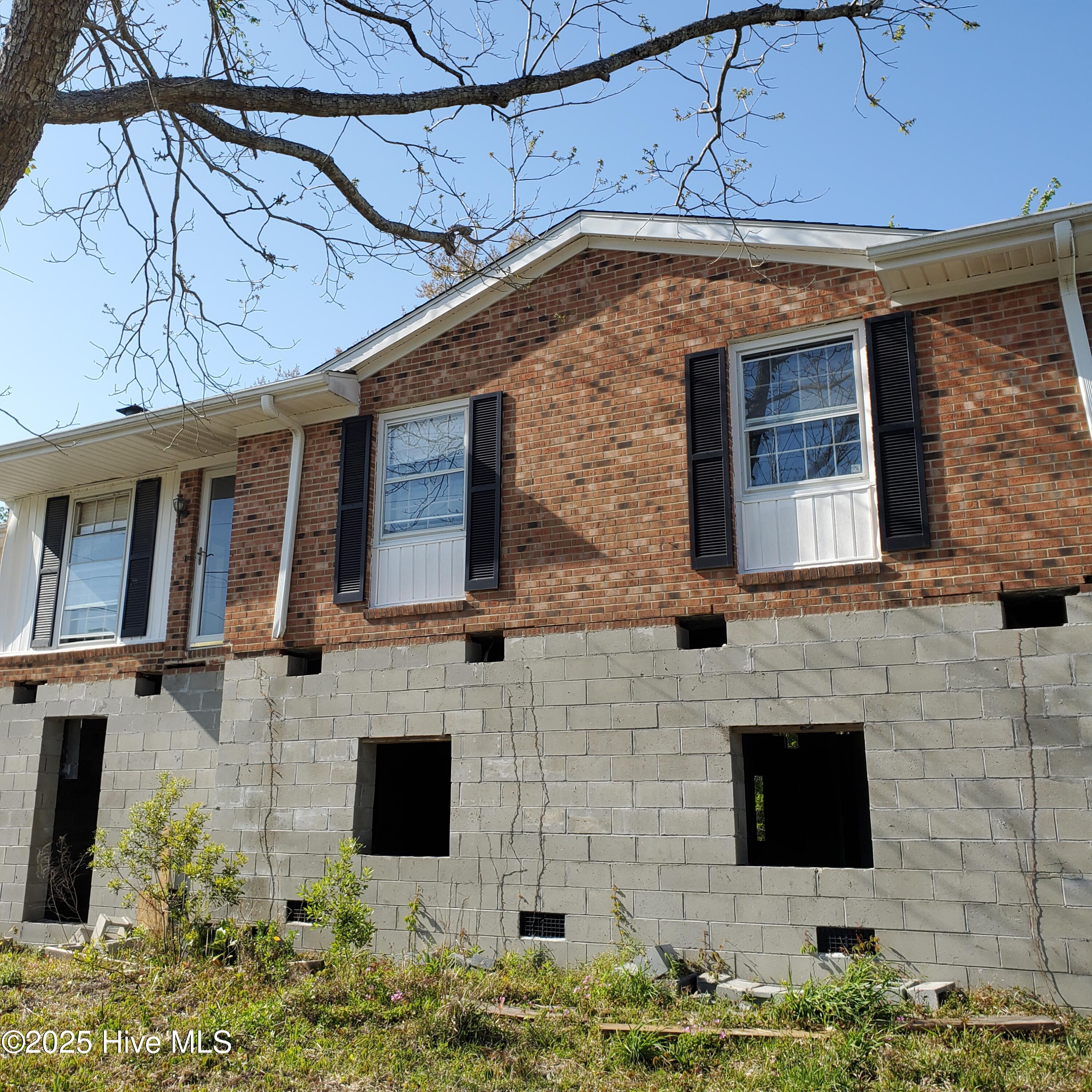 Homes for sale in Newport, NC | 114 Graham Rd, Newport, NC 28570 | MLS# 100508211