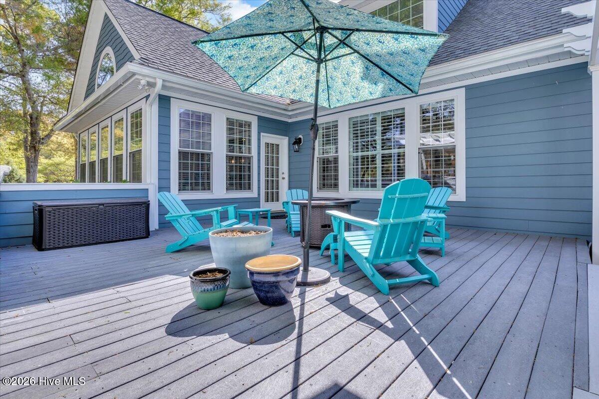 100567087 | Photo 93