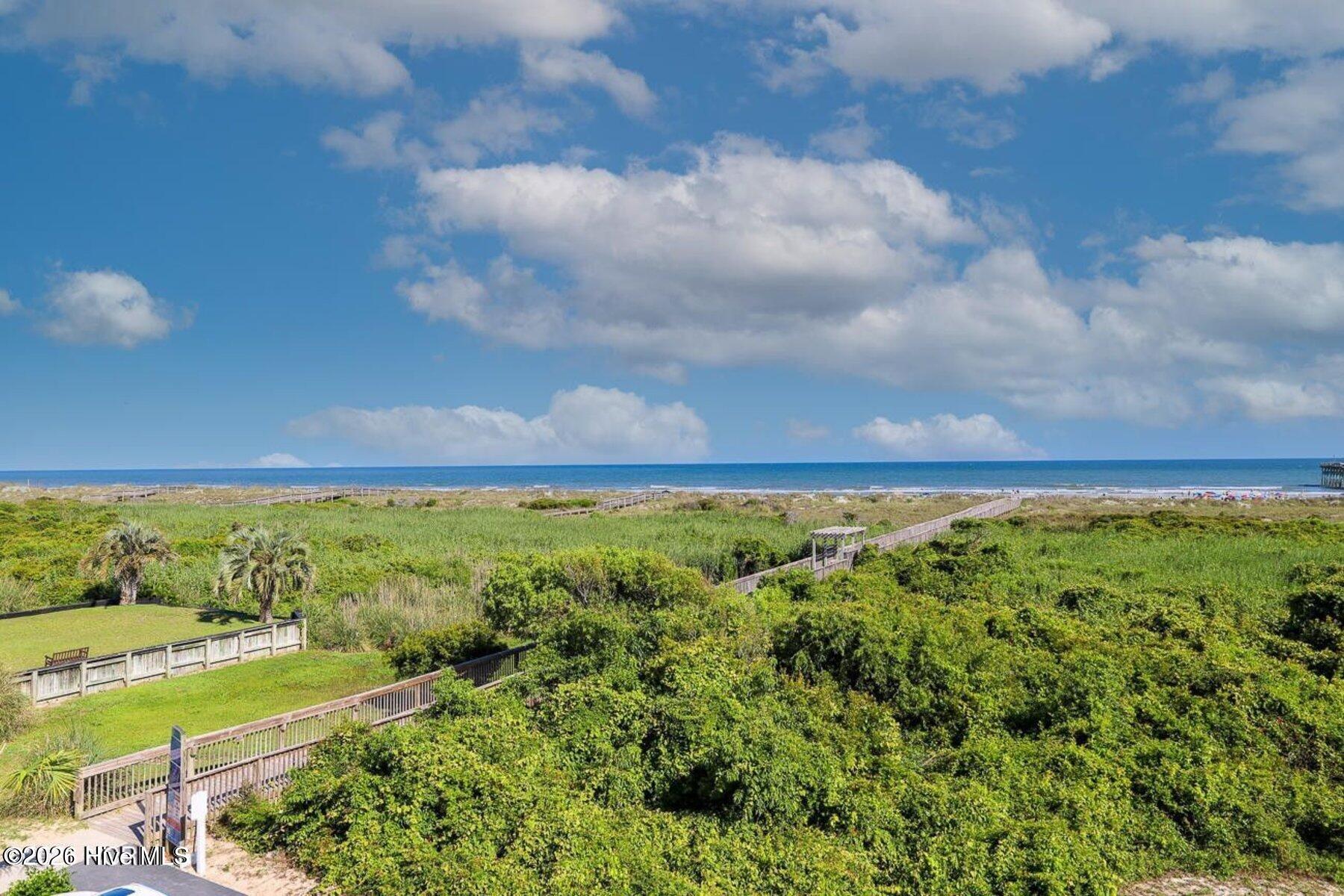 100555676 | Photo 74