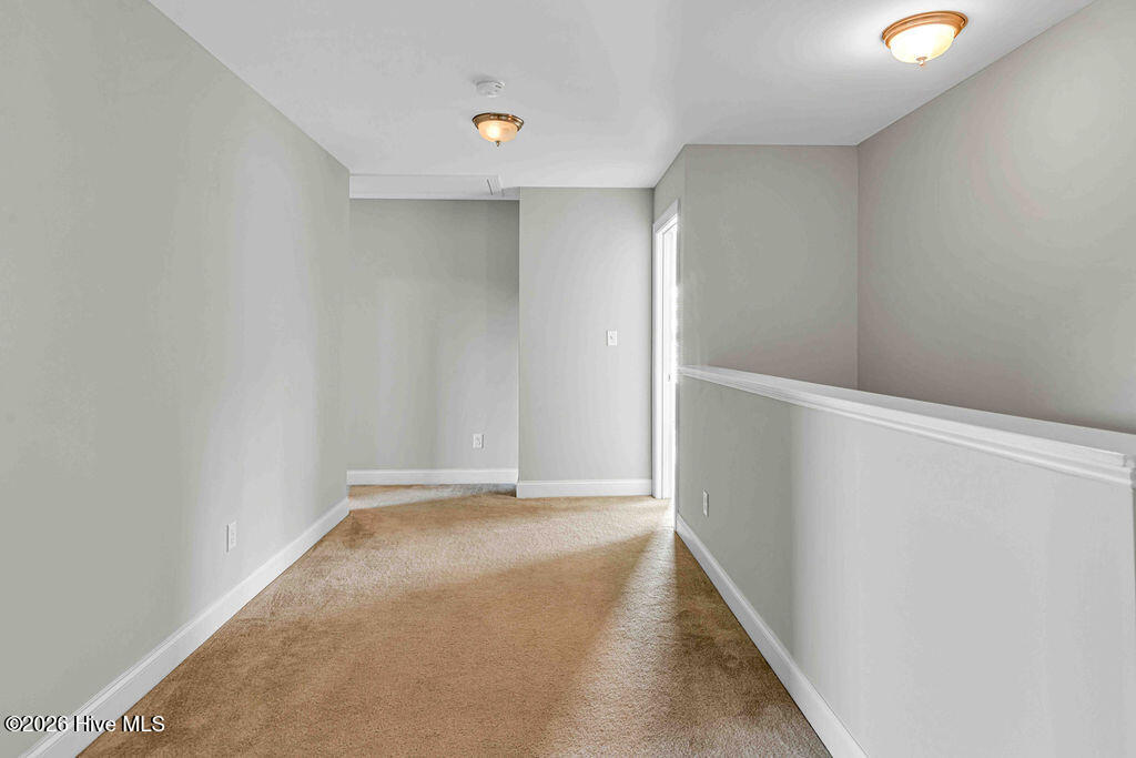 100566446 | Photo 32