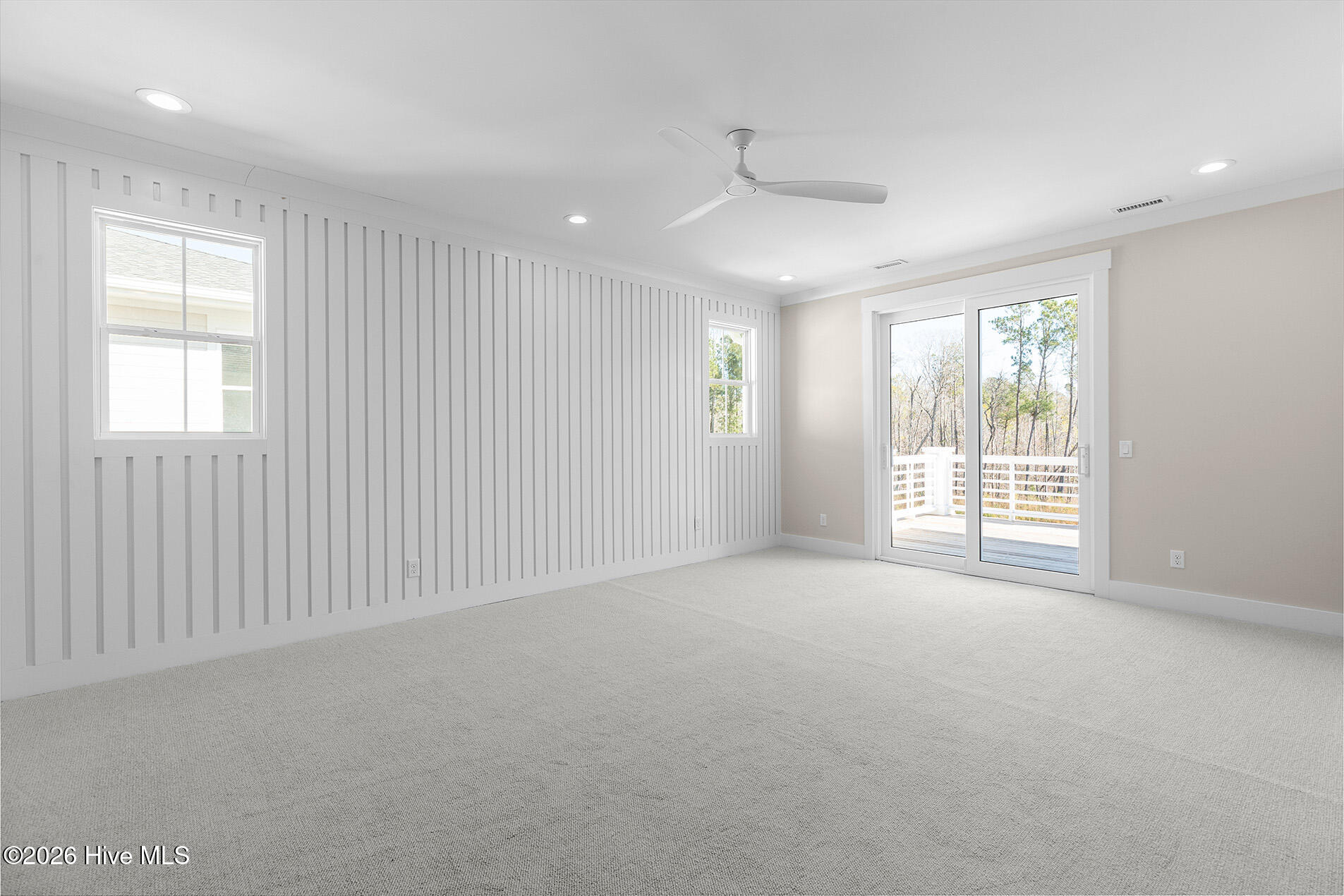 100555900 | Photo 34