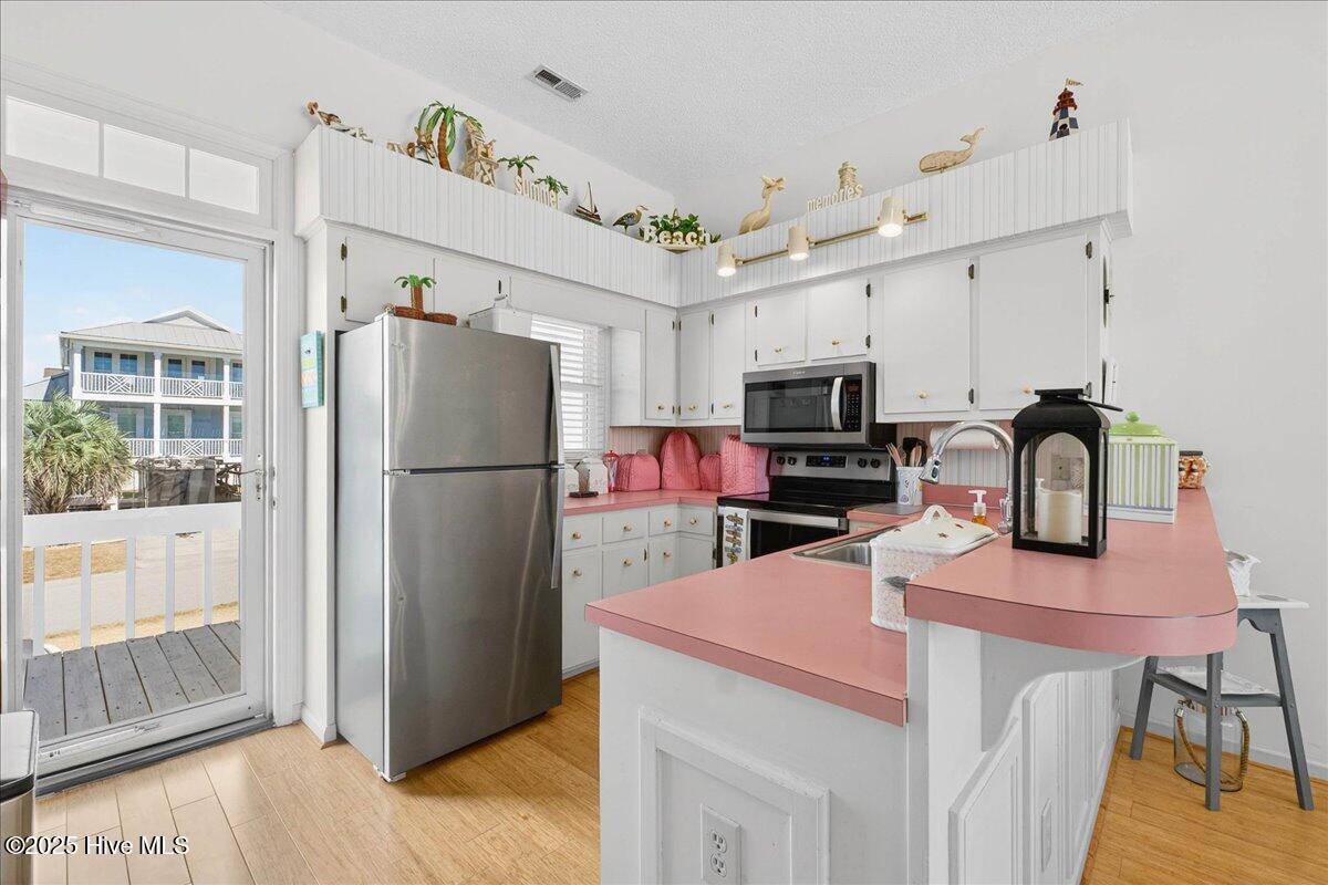 100532821 | Photo 16