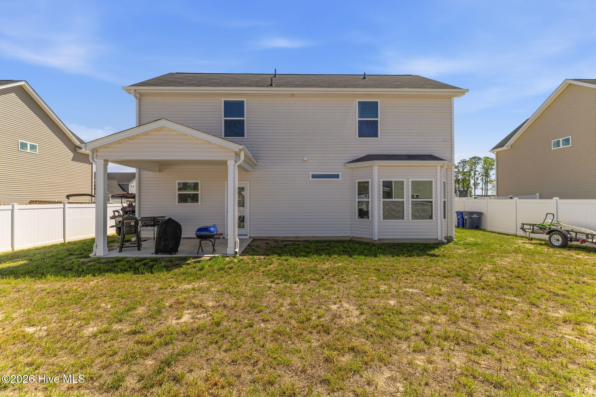 100566000 | Photo 42