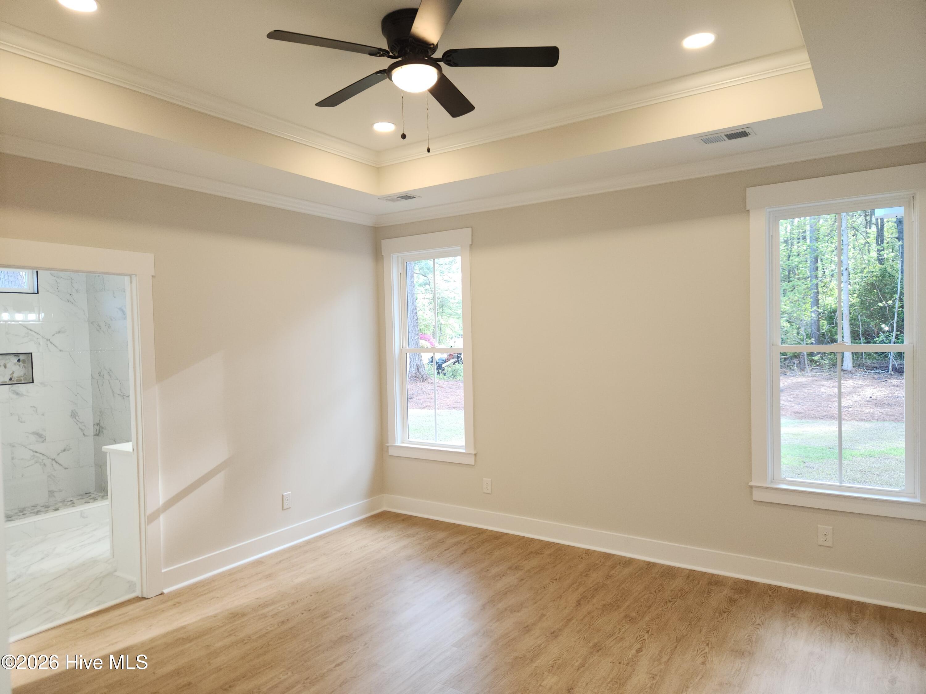 100566196 | Photo 28