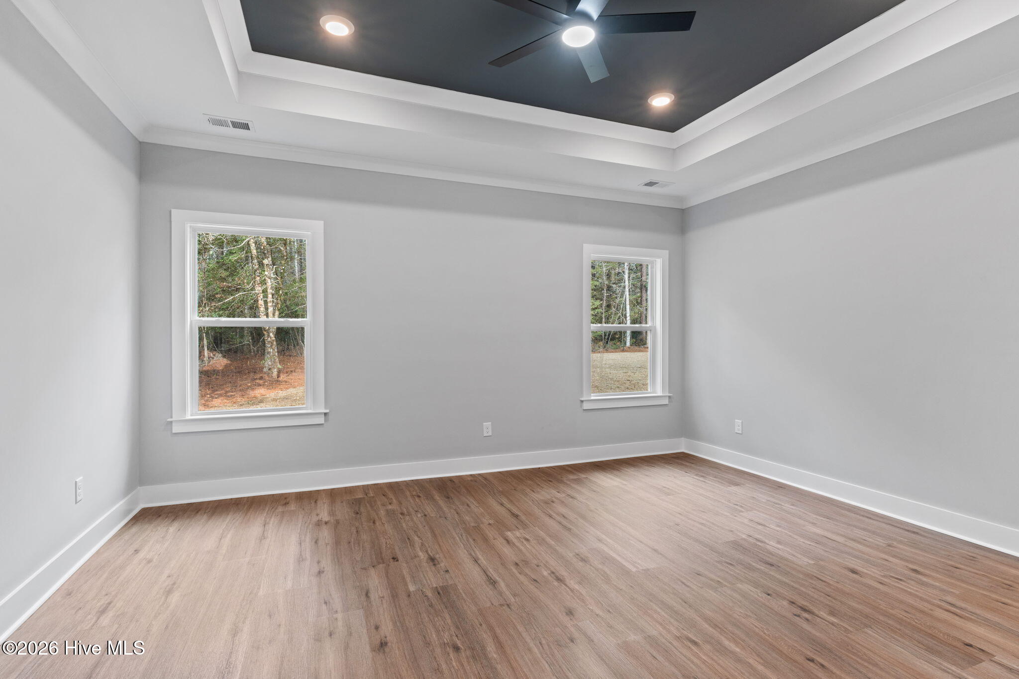 100557701 | Photo 21