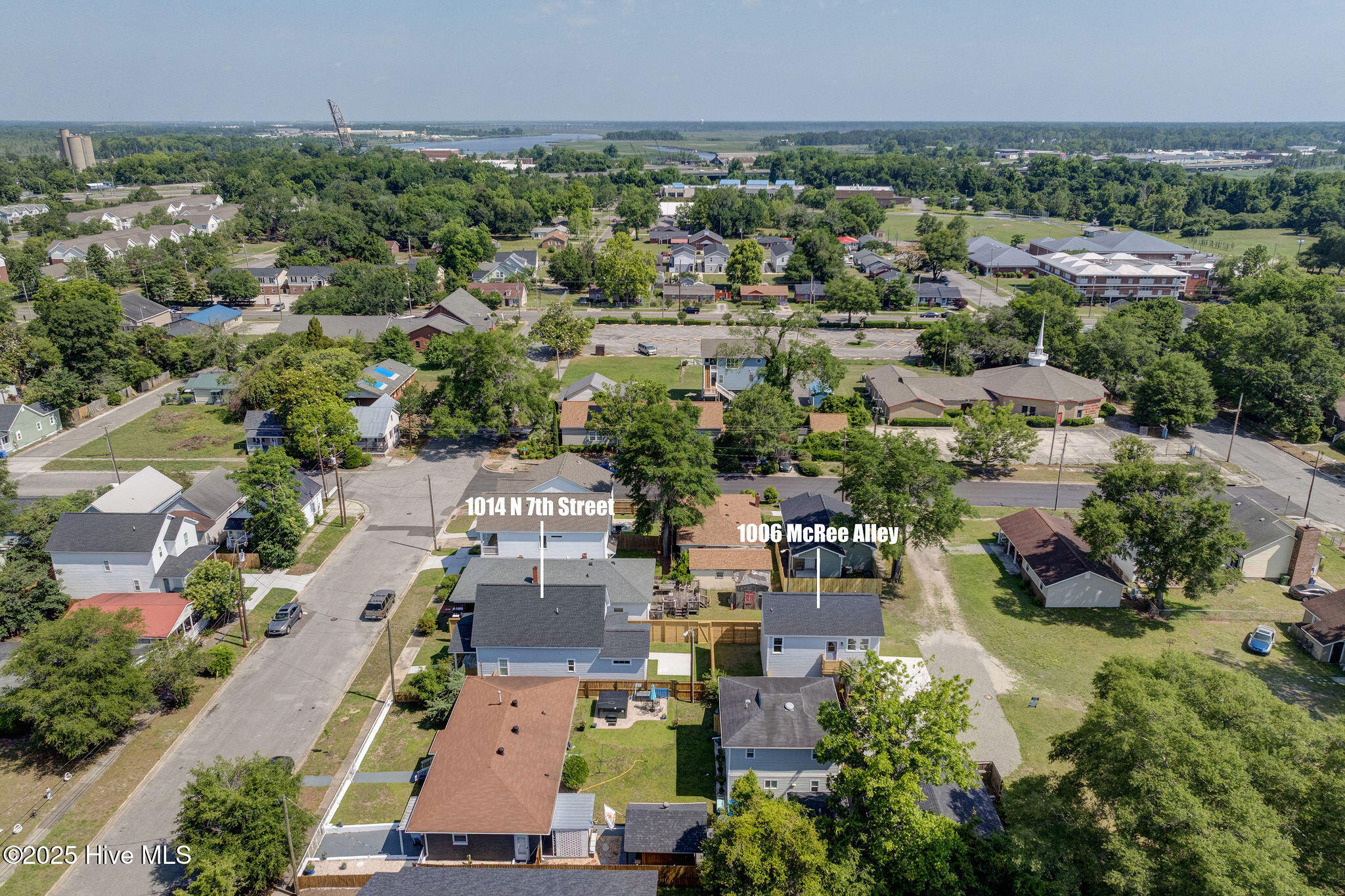 100521175 | Photo 47