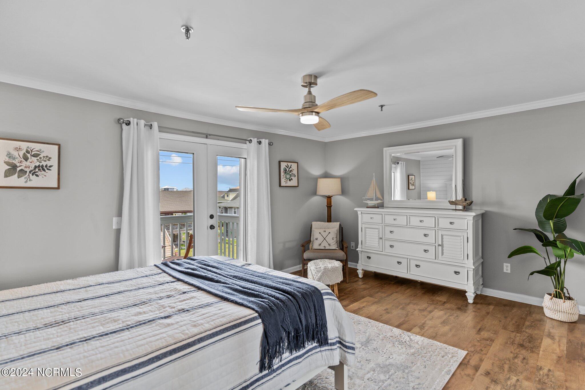 111 Florida Avenue UNIT Apt 10, Carolina Beach, NC, 28428