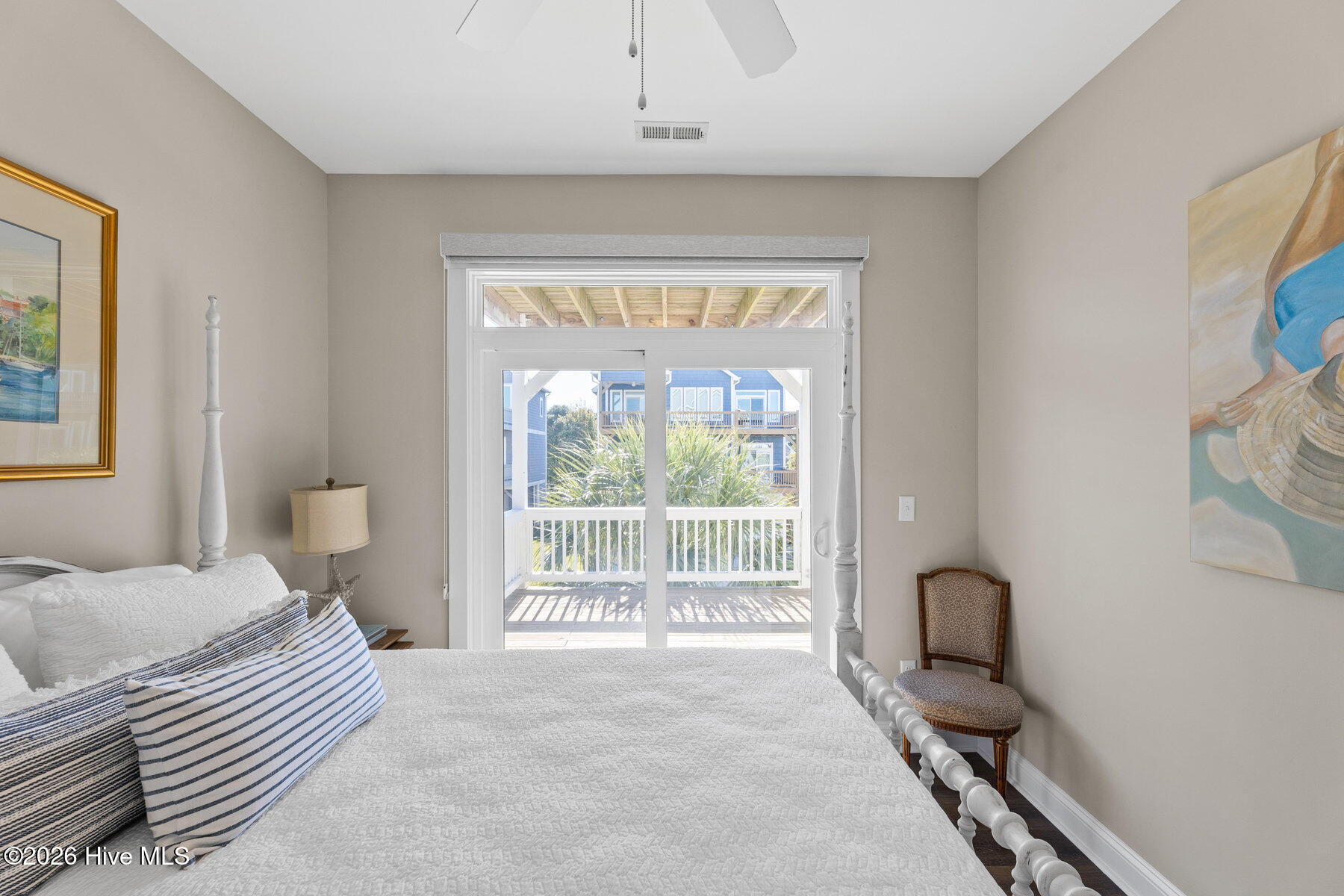 100555892 | Photo 26