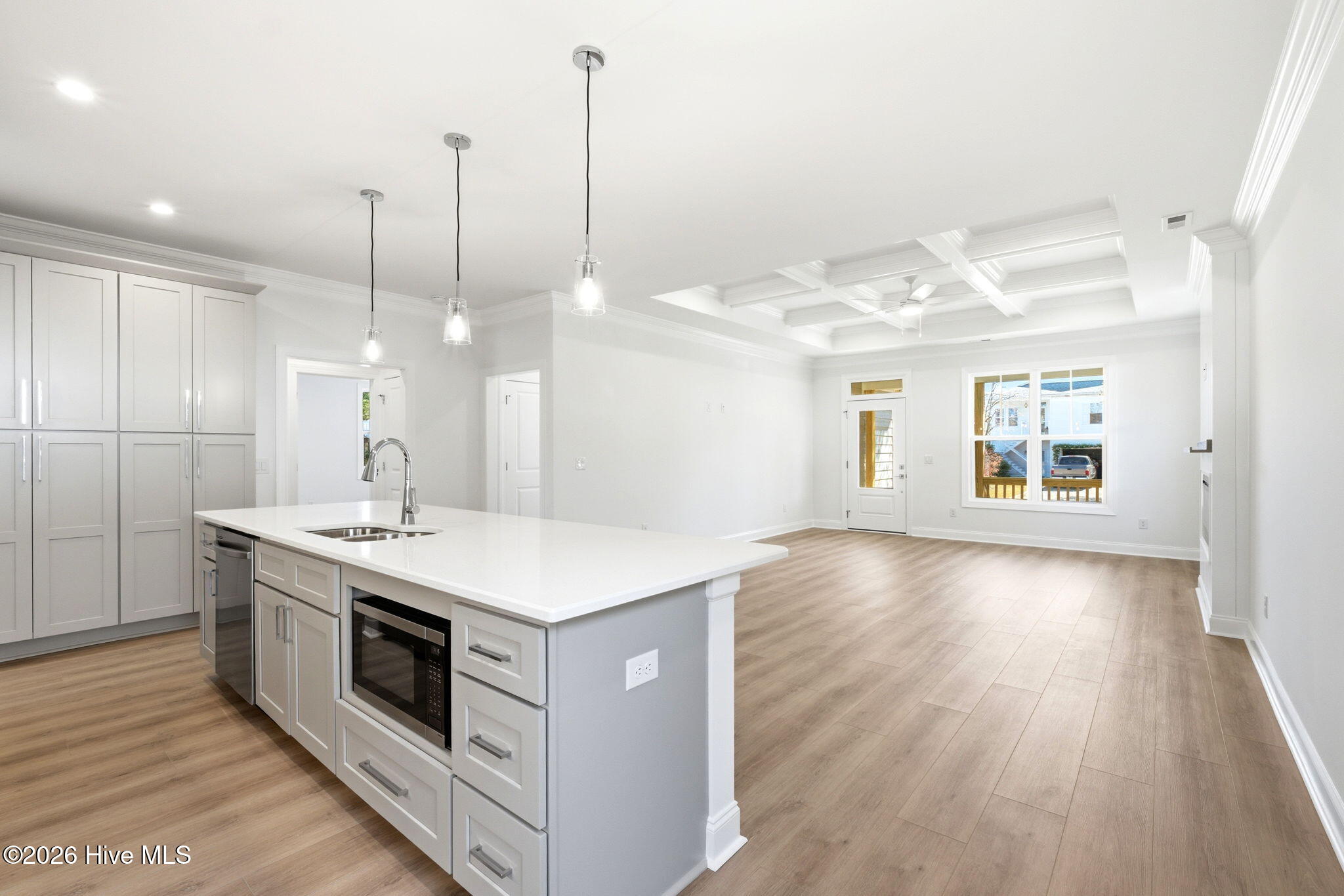 100565030 | Photo 13