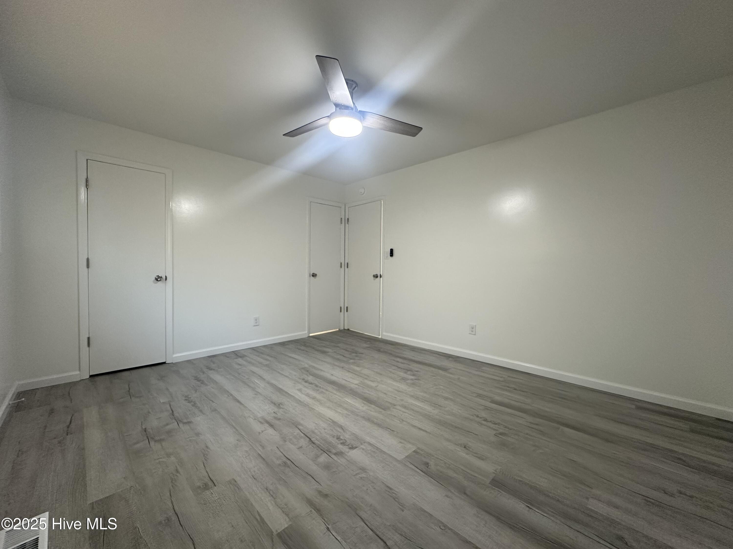 100539608 | Photo 23