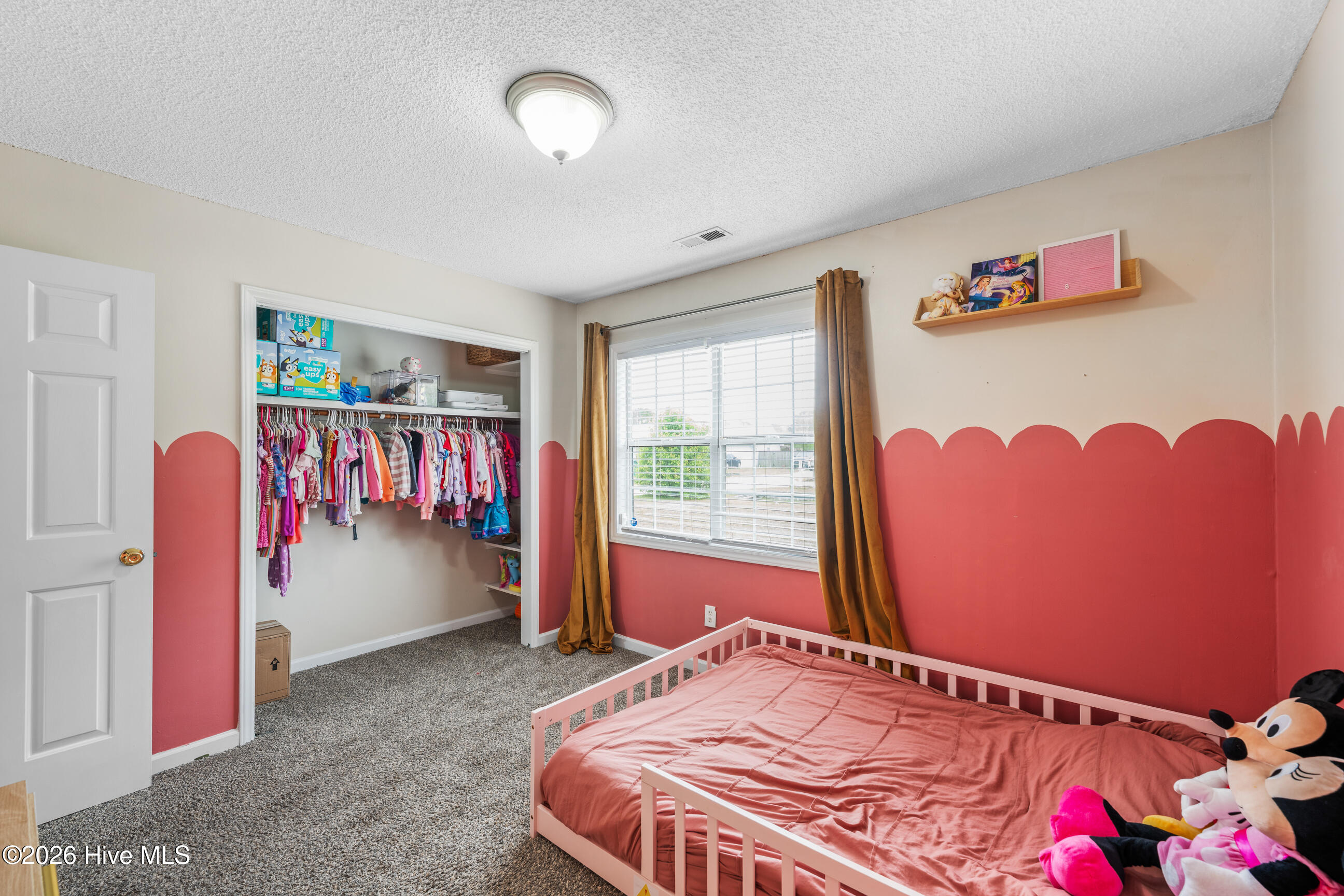 100566422 | Photo 22