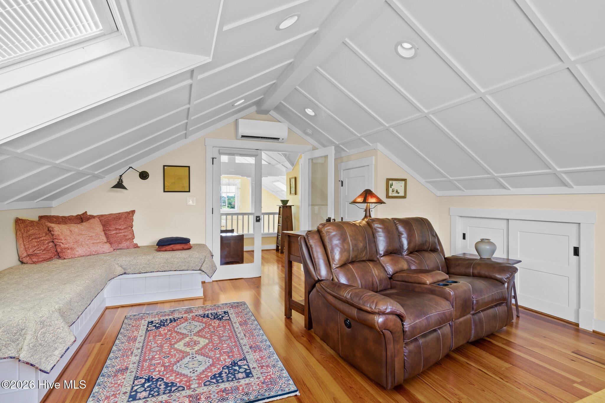 105 3rd Street,Beaufort